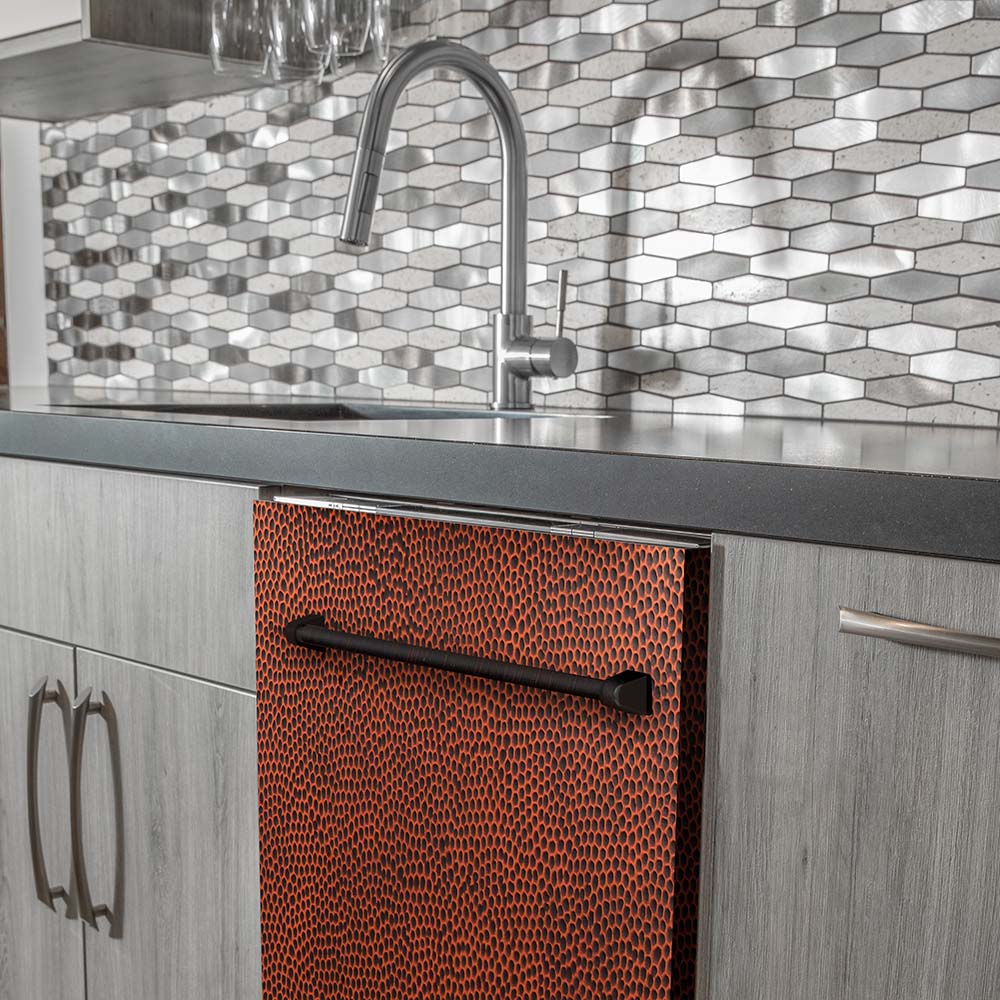 ZLINE 24 in. Top Control Dishwasher with Hand-Hammered Copper Panel and Traditional Style Handle, 52dBa (DW-HH-H-24) - Image 9