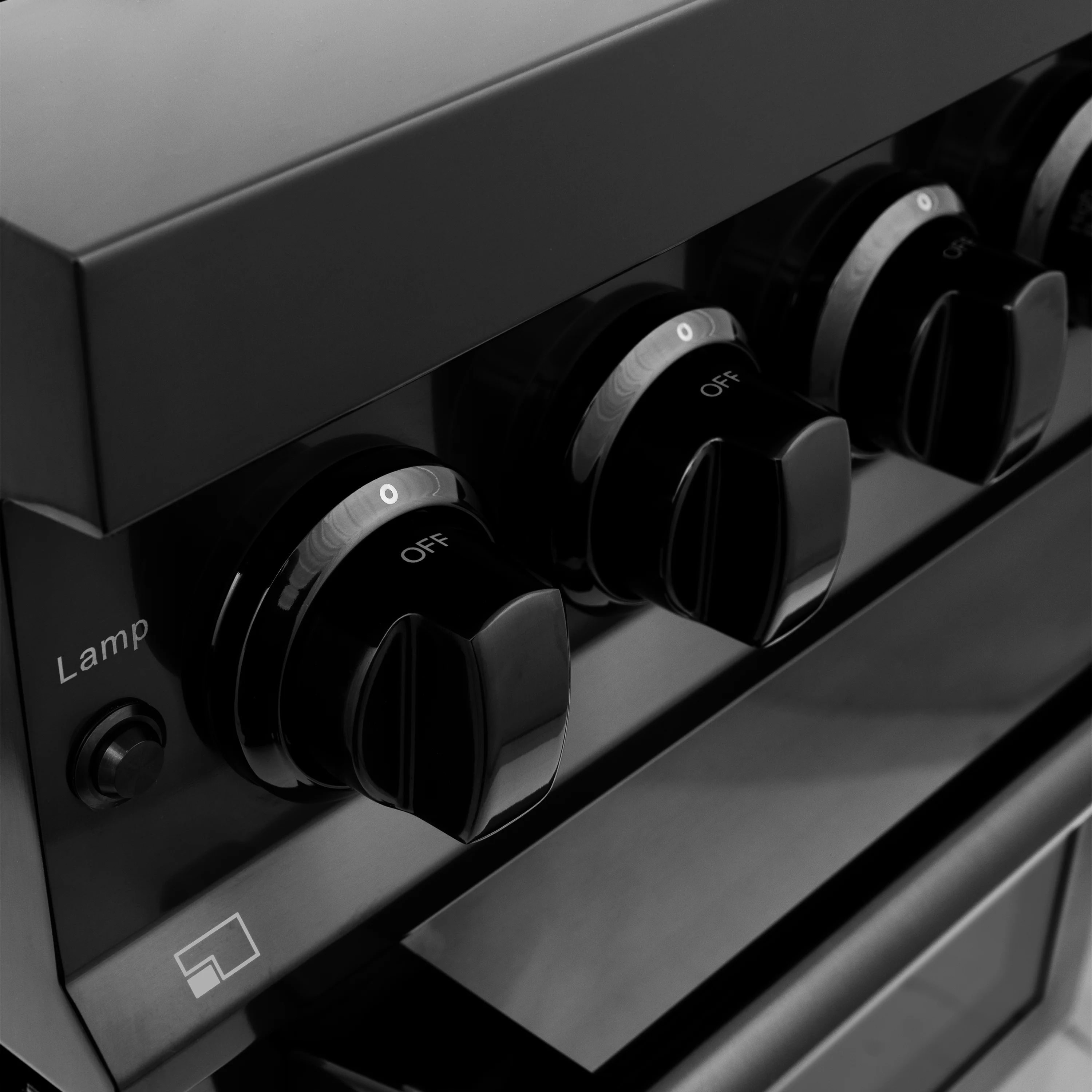 ZLINE 24 in. 2.8 cu. ft. Legacy Dual Fuel Range with 4 Burner Gas Cooktop and Electric Convection Oven in Black Stainless Steel, Open Box-Great Condition - Image 9