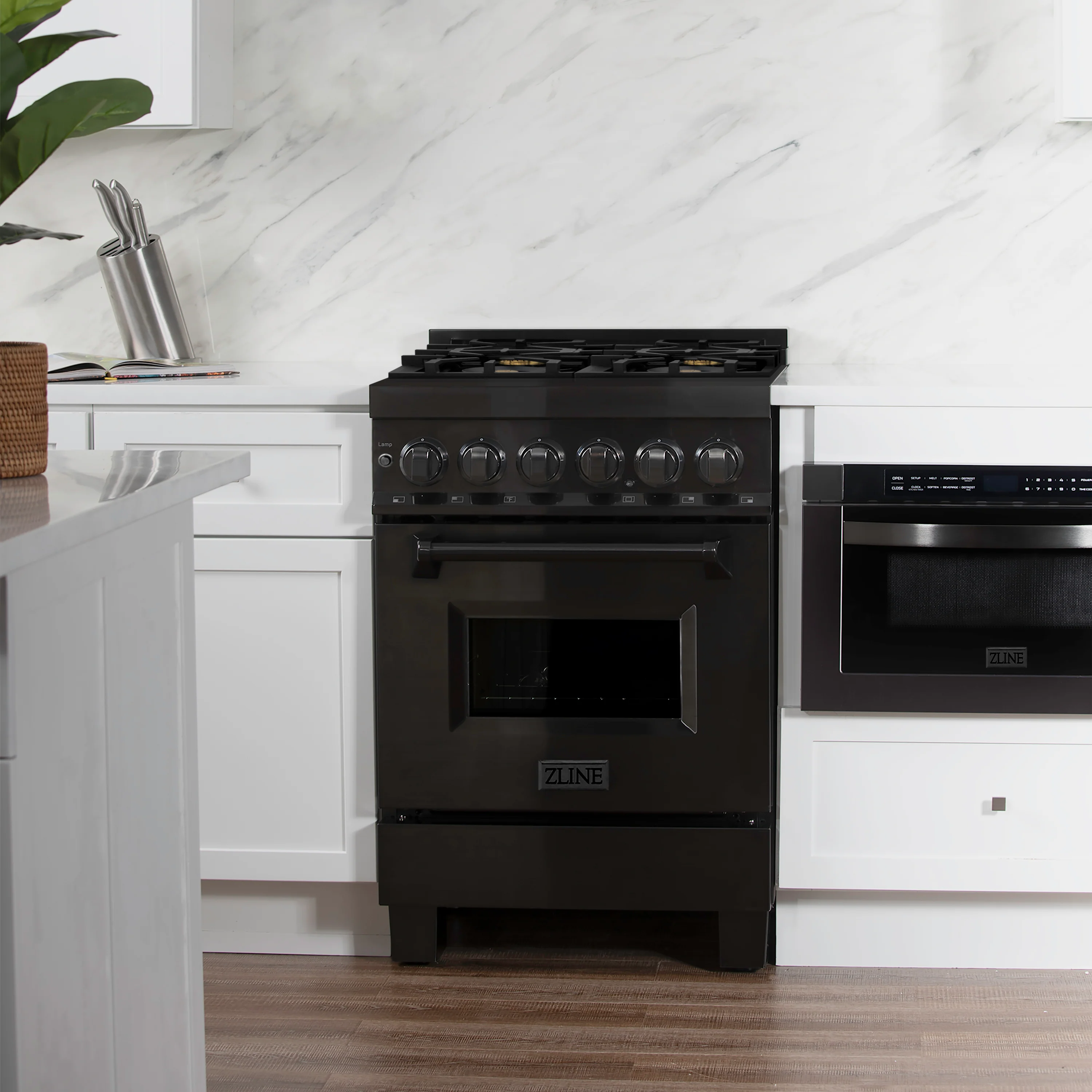 ZLINE 24 in. 2.8 cu. ft. Legacy Dual Fuel Range with Gas Cooktop and Electric Convection Oven in Black Stainless Steel with 4 Brass Burners, Open Box-Great Condition - Image 3