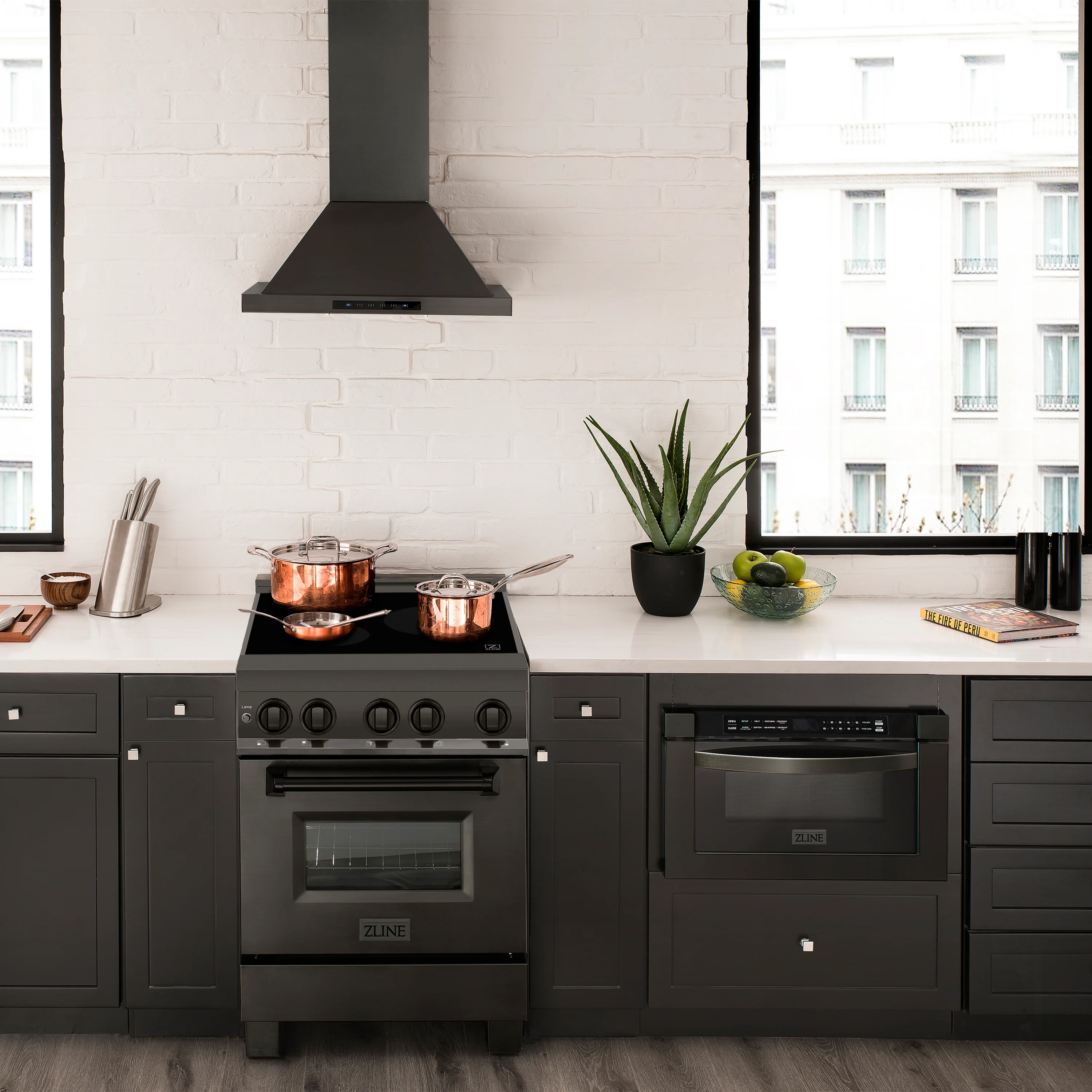 ZLINE 24 in. 2.8 cu. ft. Legacy Induction Range with 4 Element Cooktop and Electric Oven in Black Stainless Steel, Open Box-Great Condition - Image 13