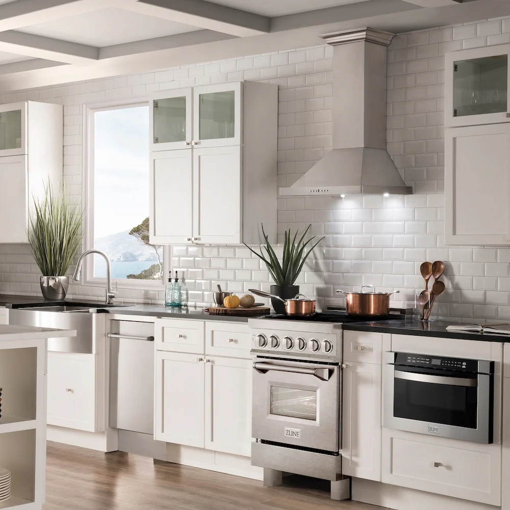 ZLINE 24 in. 2.8 cu. ft. Legacy Induction Range with 4 Element Cooktop and Electric Oven in Satin Stainless Steel, Open Box-Great Condition - Image 3
