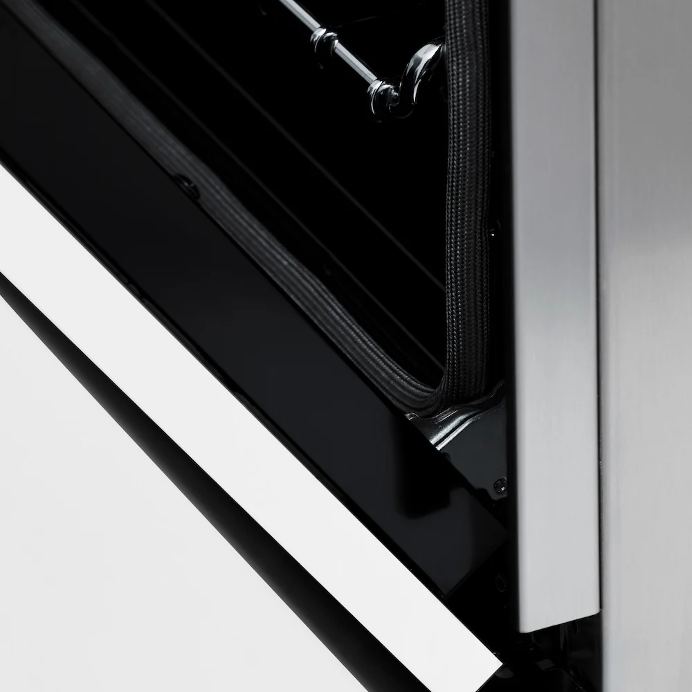 ZLINE 24 in. 2.8 cu. ft. Legacy Induction Range with 4 Element Cooktop and Electric Oven in Stainless Steel and White Matte Door, Open Box-Great Condition - Image 9