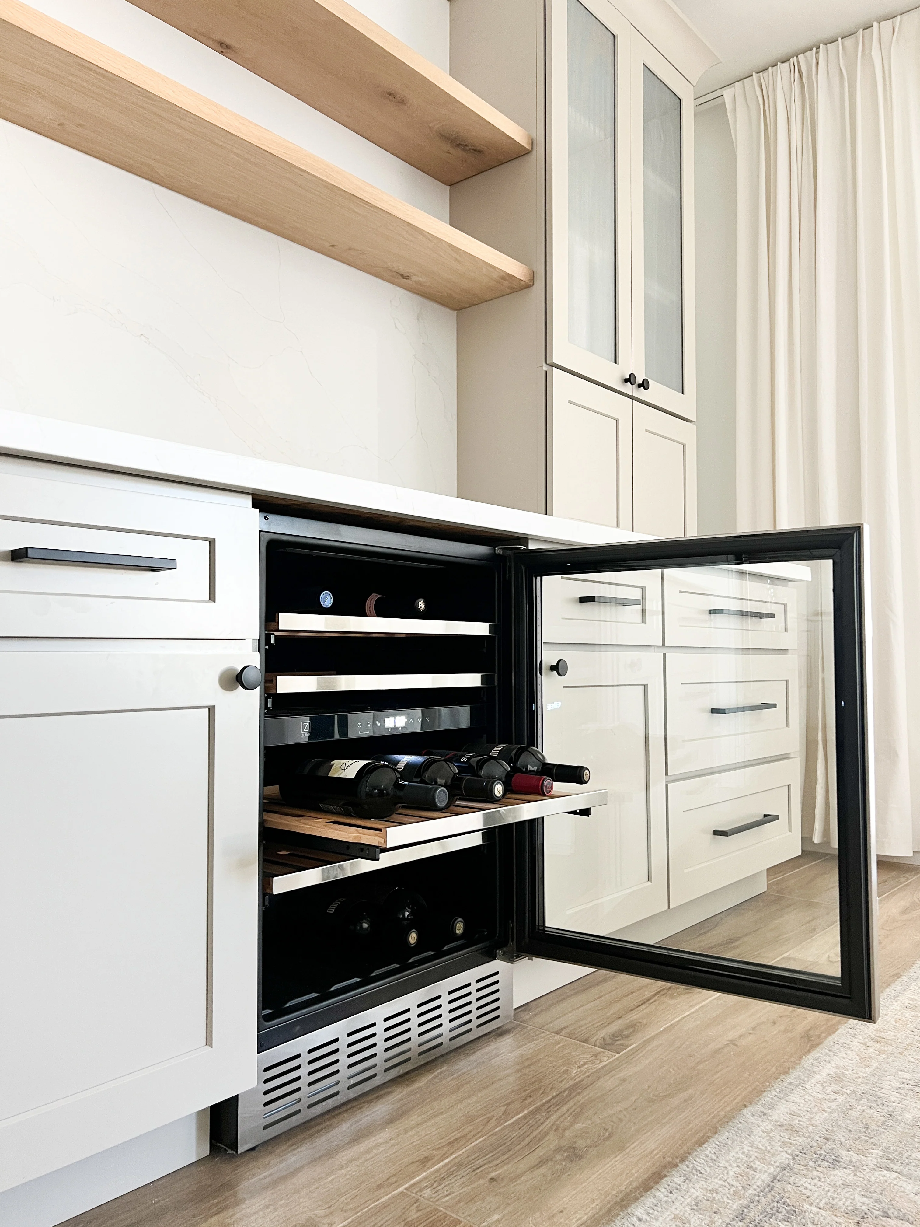 ZLINE 24 in. Monument Dual Zone 44 Bottle Wine Cooler with Wood Shelves in Stainless Steel, Open Box-Great Condition - Image 18
