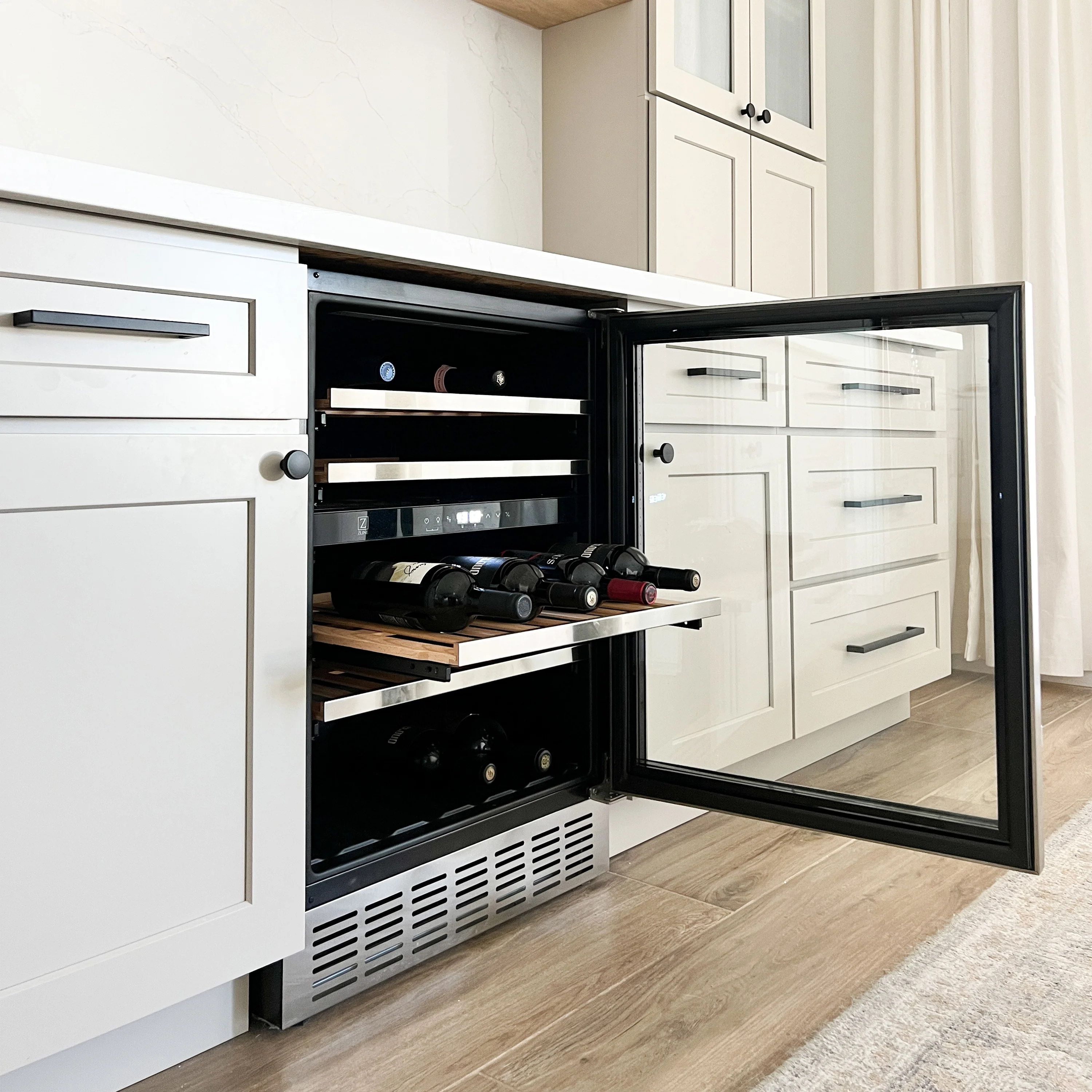 ZLINE 24" Monument Dual Zone 44-Bottle Wine Cooler in Stainless Steel (RWV-UD-24) - Image 15