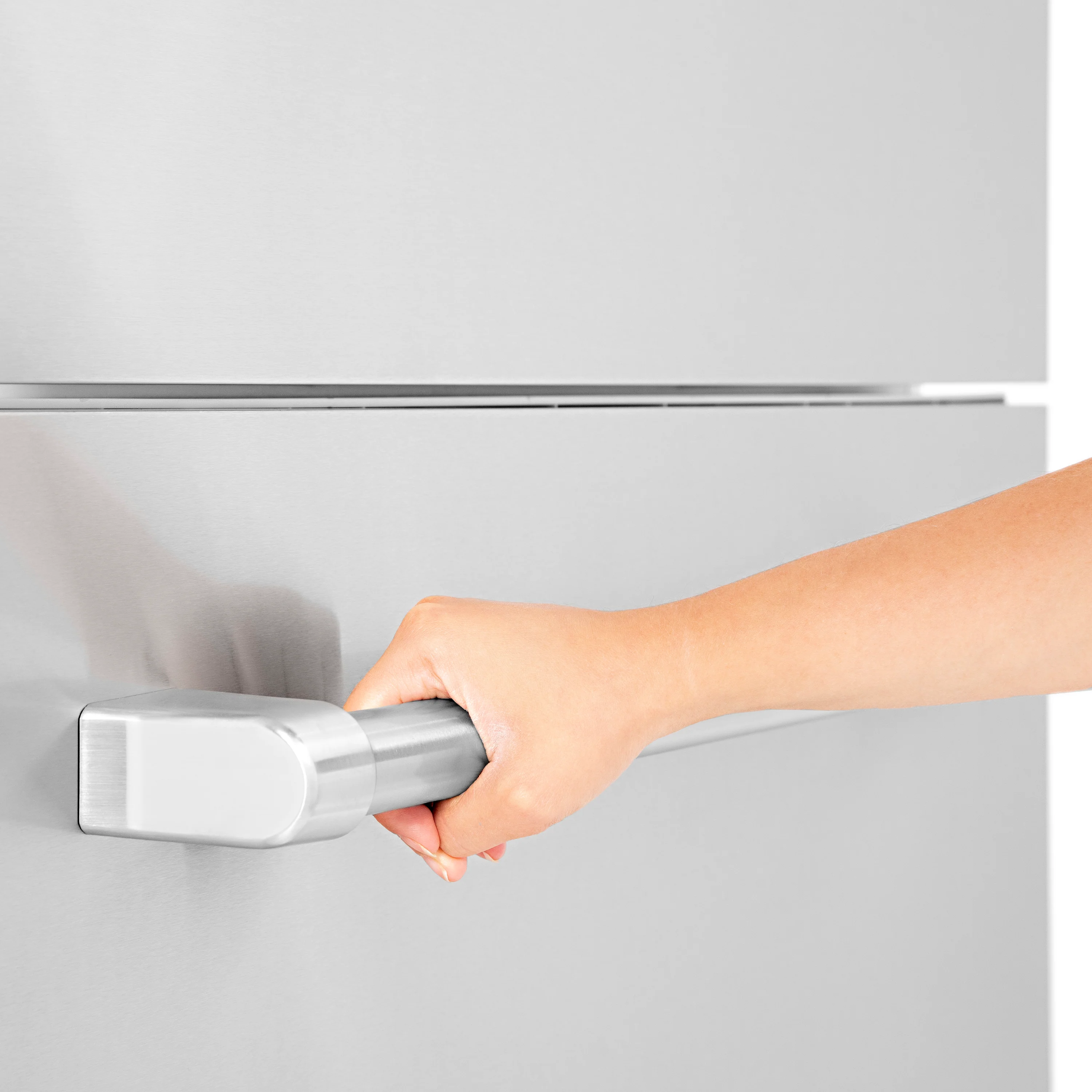 ZLINE 30 in. 16.1 cu. ft. Built-In Bottom Freezer Refrigerator with Water Dispenser and Ice Maker in Stainless Steel (RBIV-304-30) - Image 16