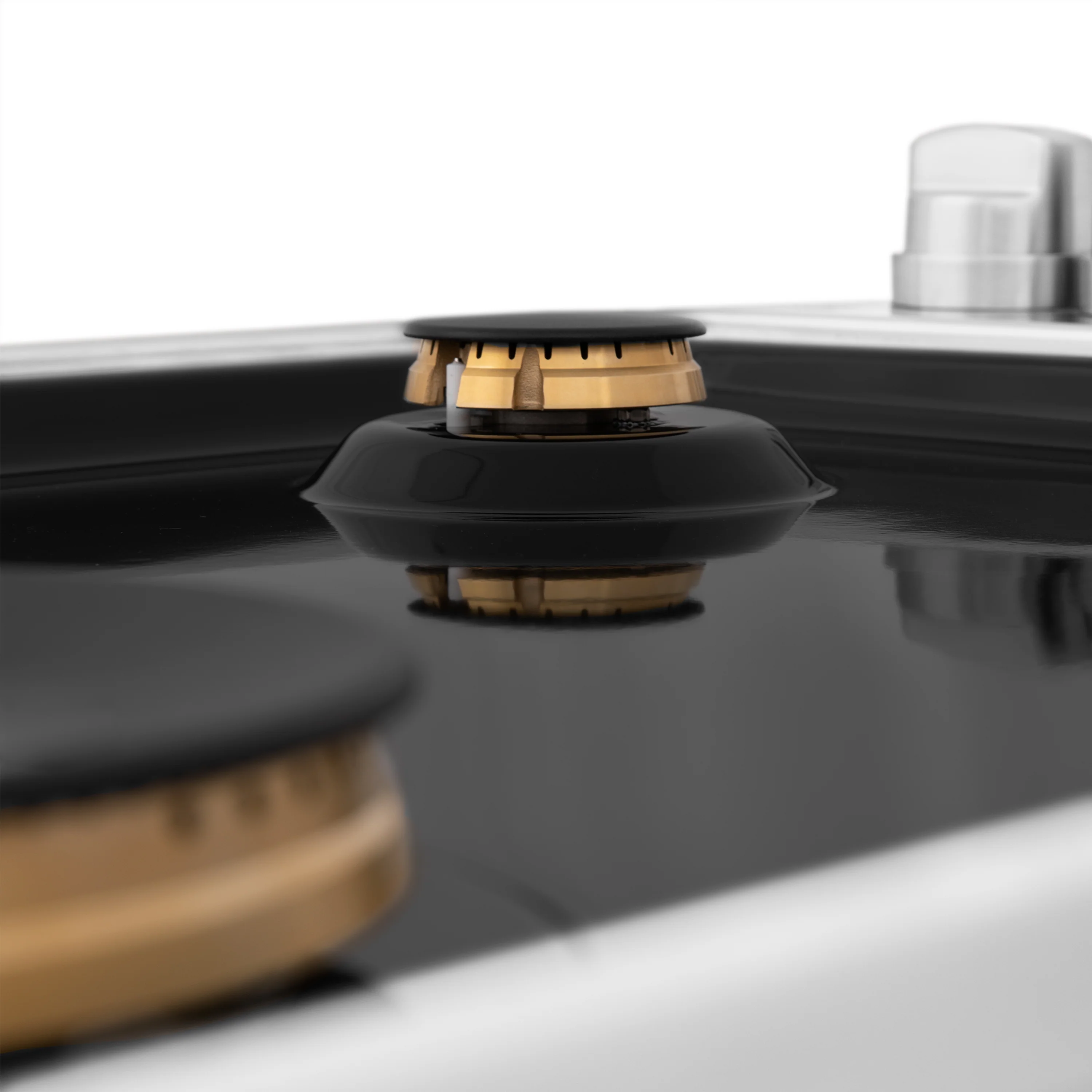ZLINE 30" Gas Cooktop with 4 Gas Brass Burners and Black Porcelain Top (RC-BR-30-PBT) - Image 6