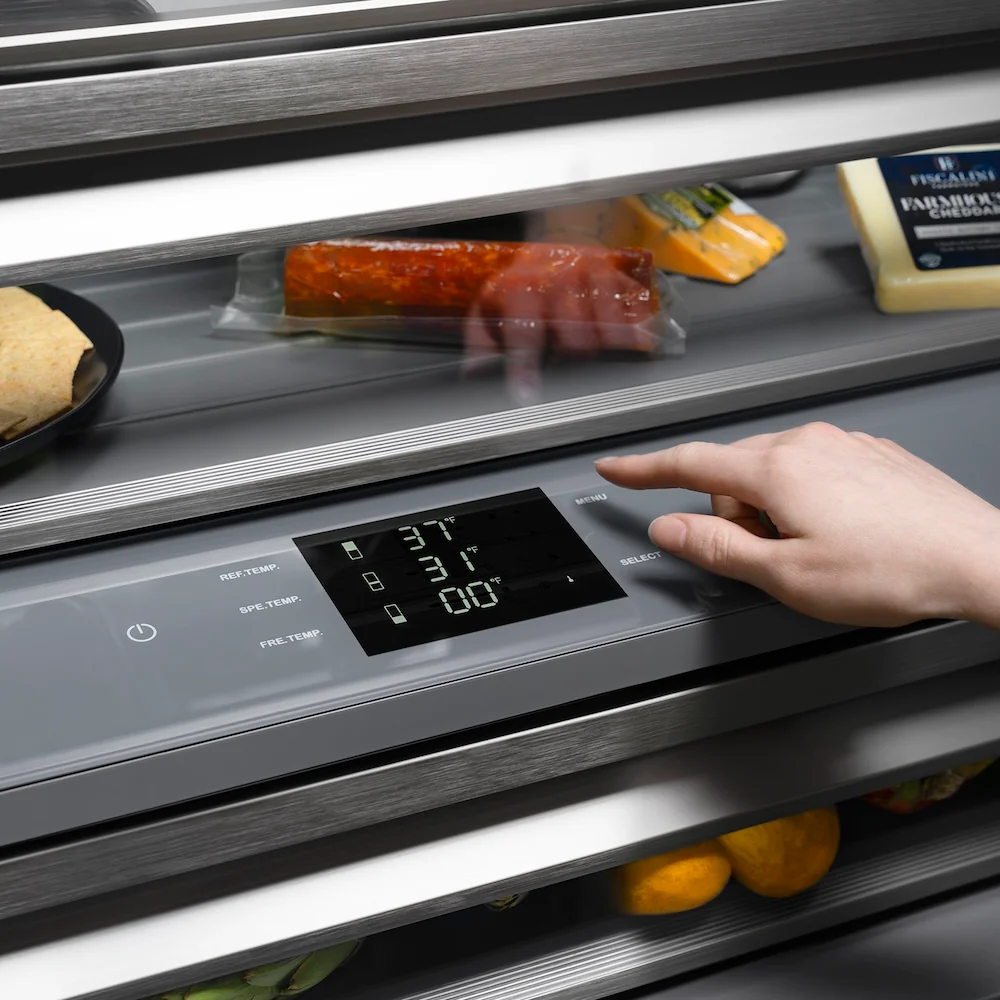 ZLINE 30 in. 16.1 cu. ft. Panel Ready Built-In Bottom Freezer Refrigerator with Water Dispenser and Ice Maker with Graphite Gray Interior, Open Box-Great Condition - Image 11