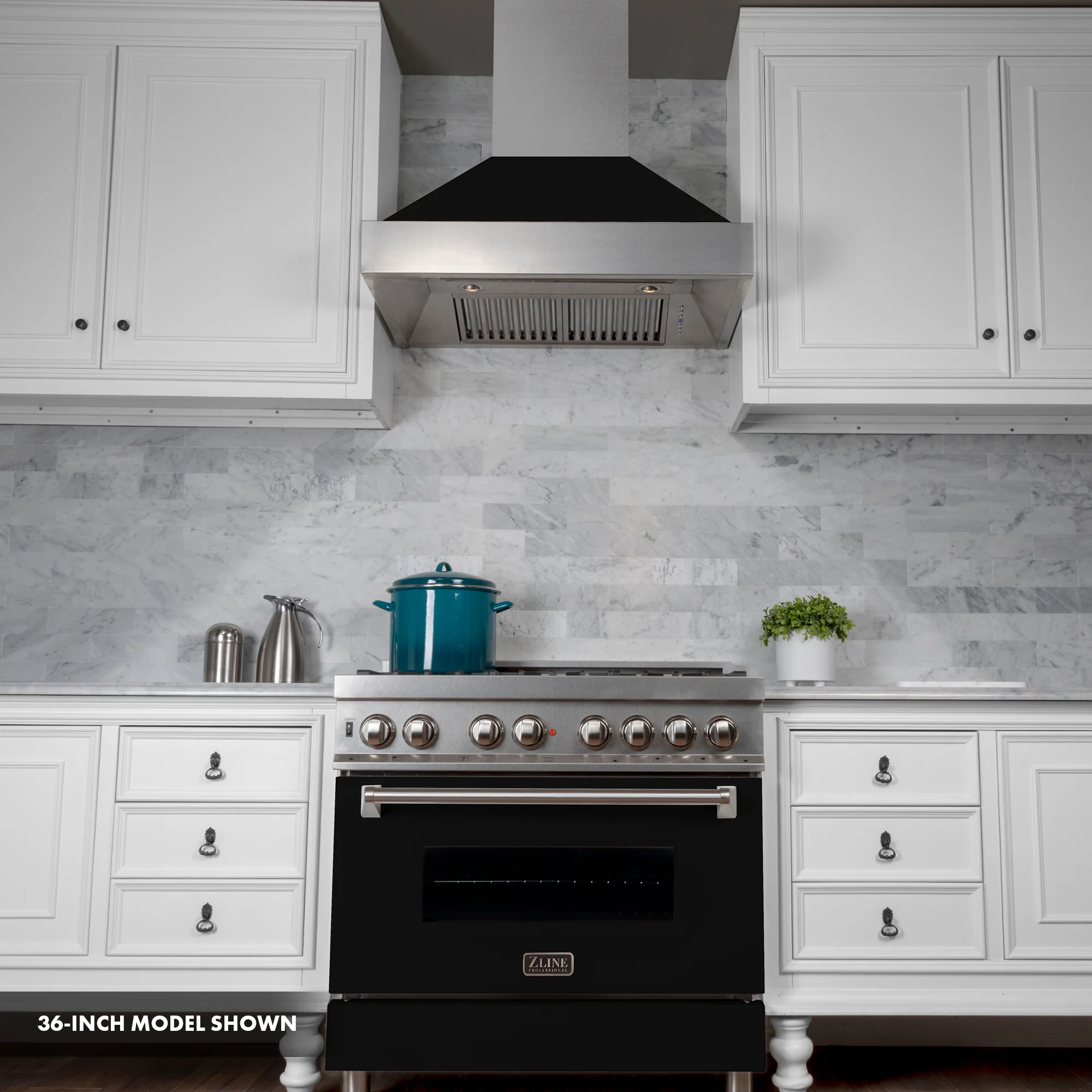 ZLINE 30 in. 4.0 cu. ft. Legacy Dual Fuel Range with 4 Burner Gas Cooktop and Electric Convection Oven in Satin Stainless Steel and Black Matte Door (RAS-BLM-30) - Image 18