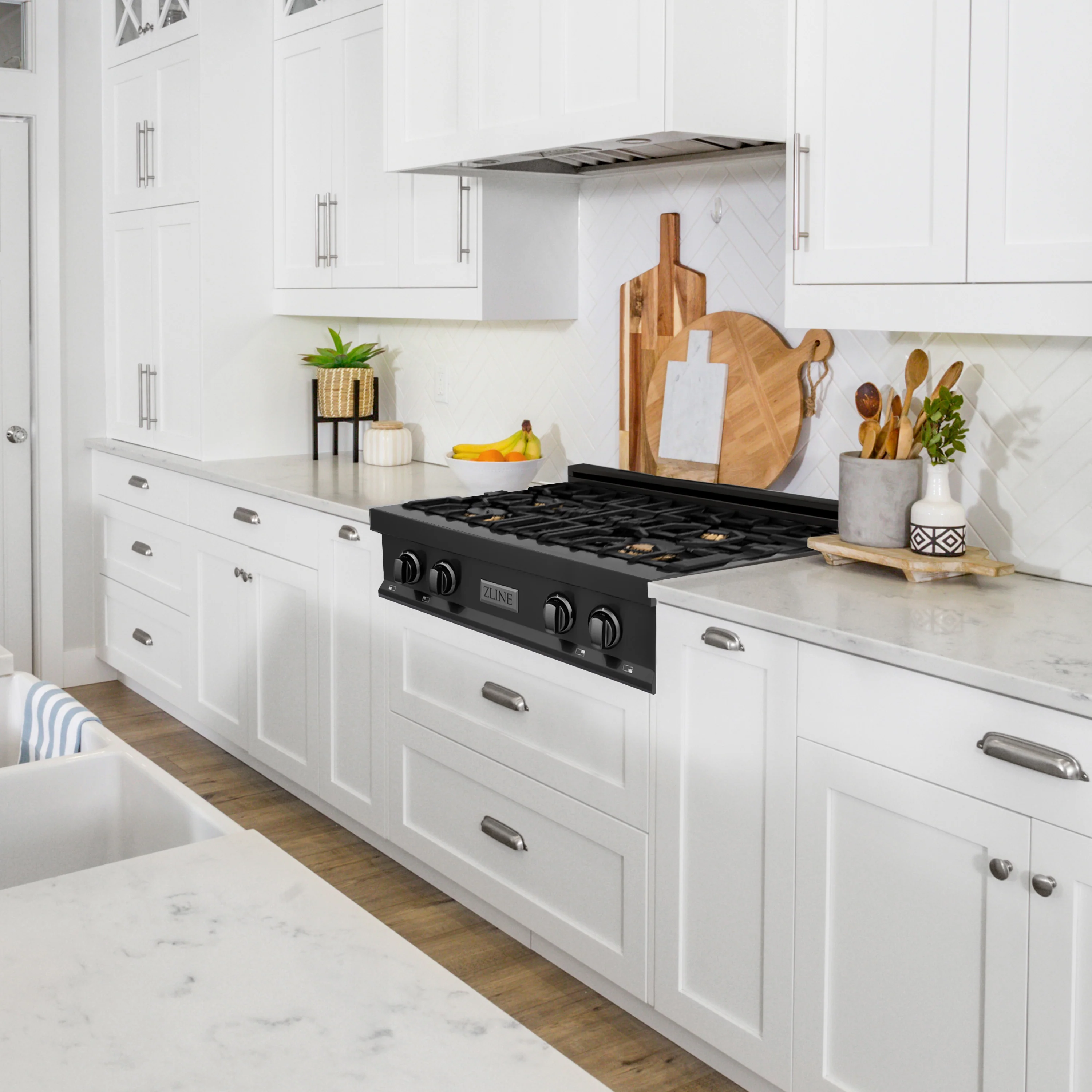 ZLINE 30 in. Classic Gas Rangetop with 4 Brass Burners and Porcelain Cooktop in Black Stainless Steel (RTB-BR-30) - Image 14