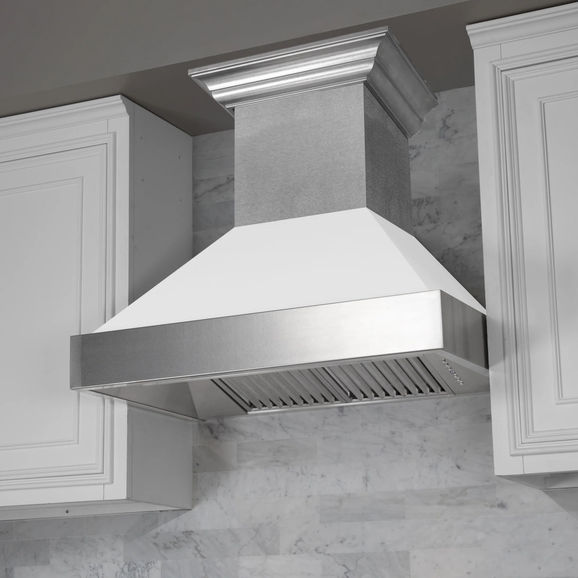 30" Ducted Fingerprint Resistant Stainless Steel Range Hood with White Matte Shell (8654WM-30) - Image 2