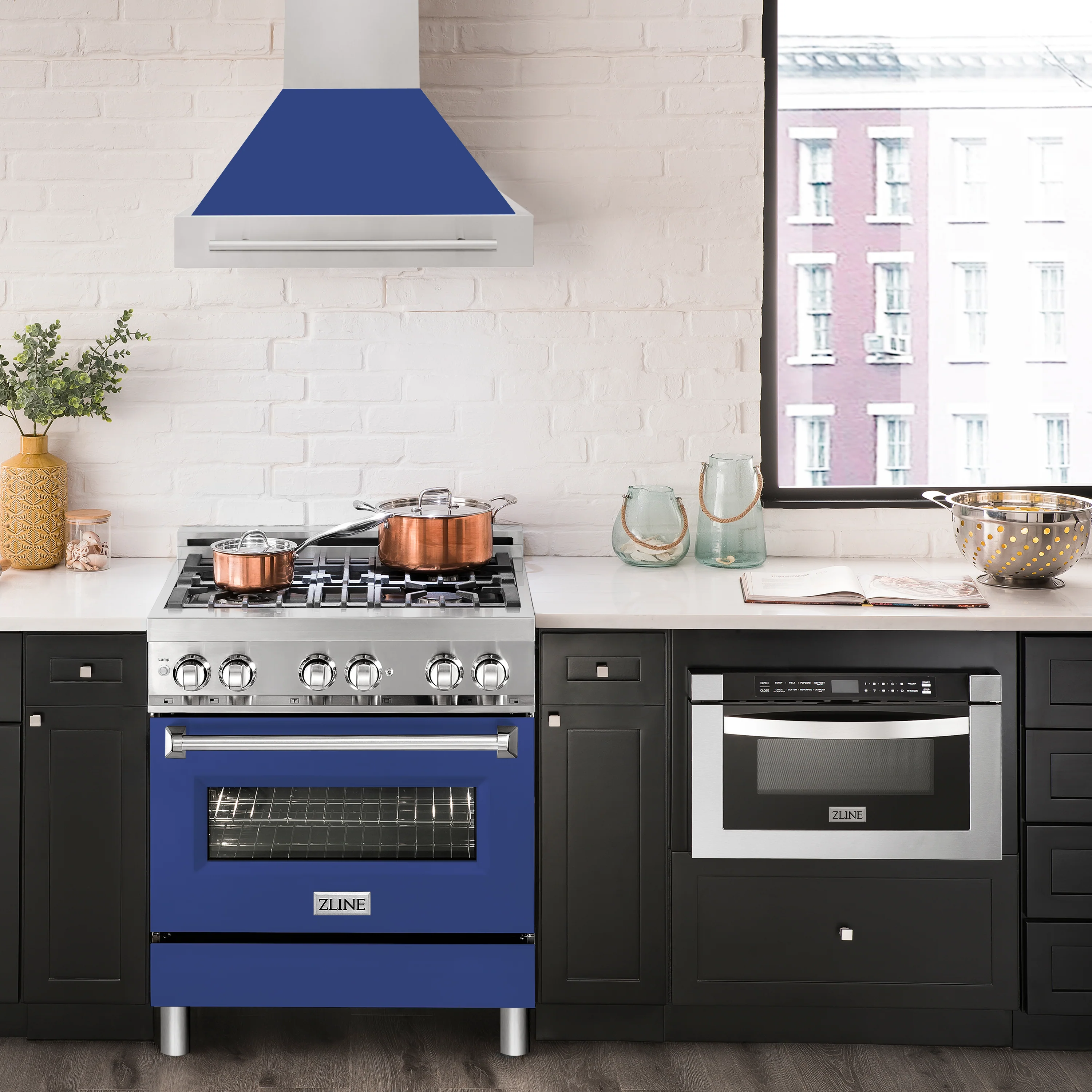 ZLINE 30" Stainless Steel Range Hood with Blue Matte Shell and Stainless Steel Handle (8654STX-BM-30) - Image 2