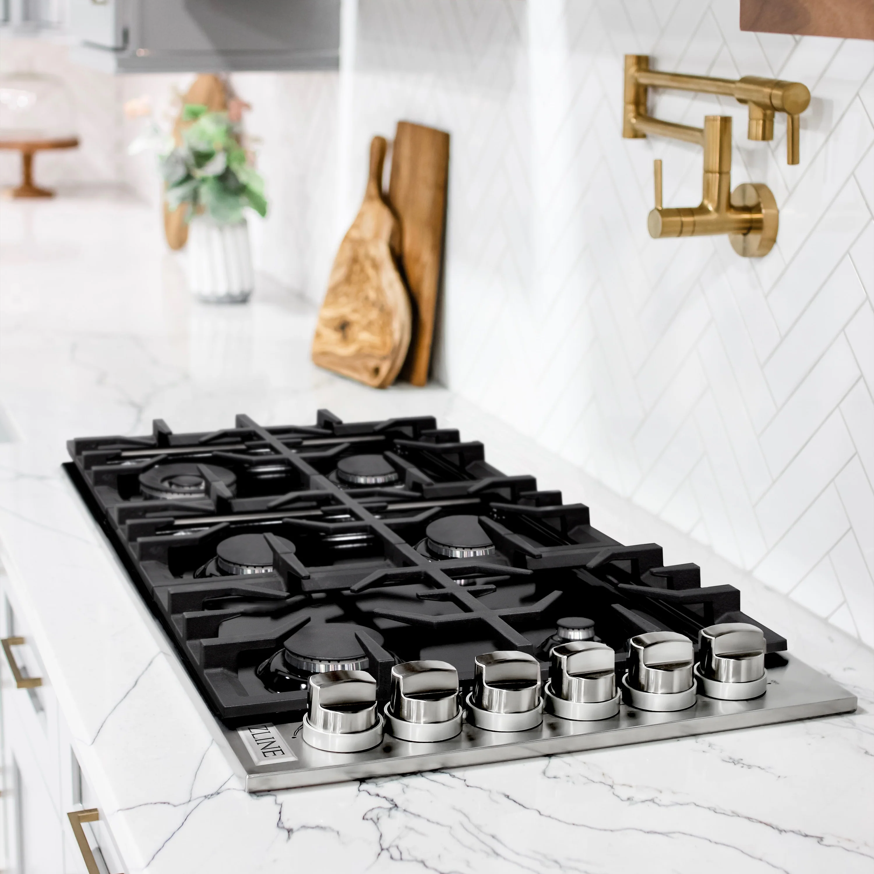ZLINE 36 in. Gas Cooktop with 6 Burners and Black Porcelain Top, Open Box-Great Condition - Image 9
