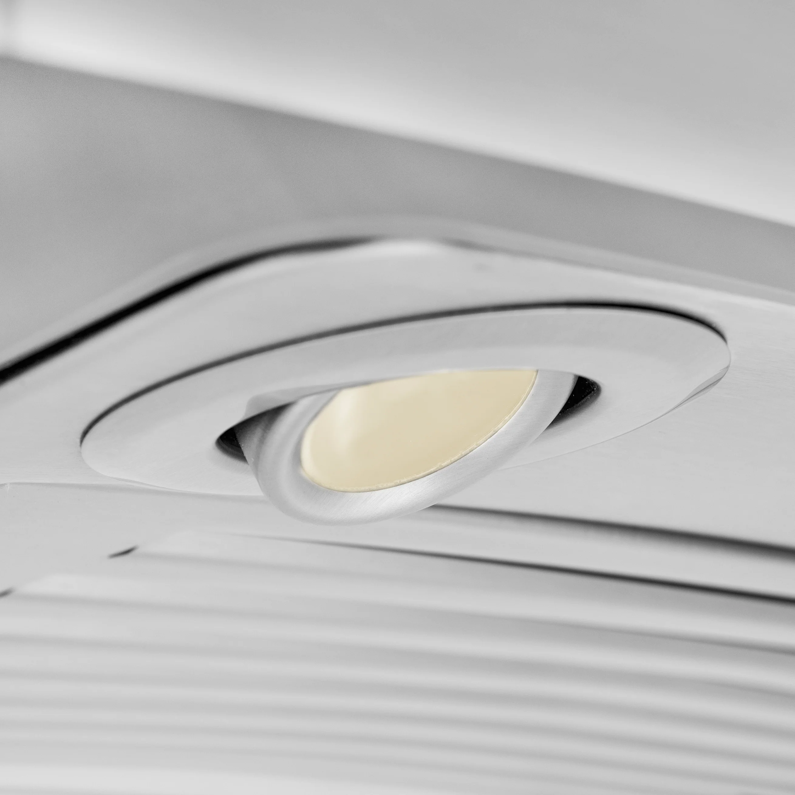 ZLINE 36" Convertible Vent Island Mount Range Hood in Stainless Steel & Glass (GL9i-36) - Image 7
