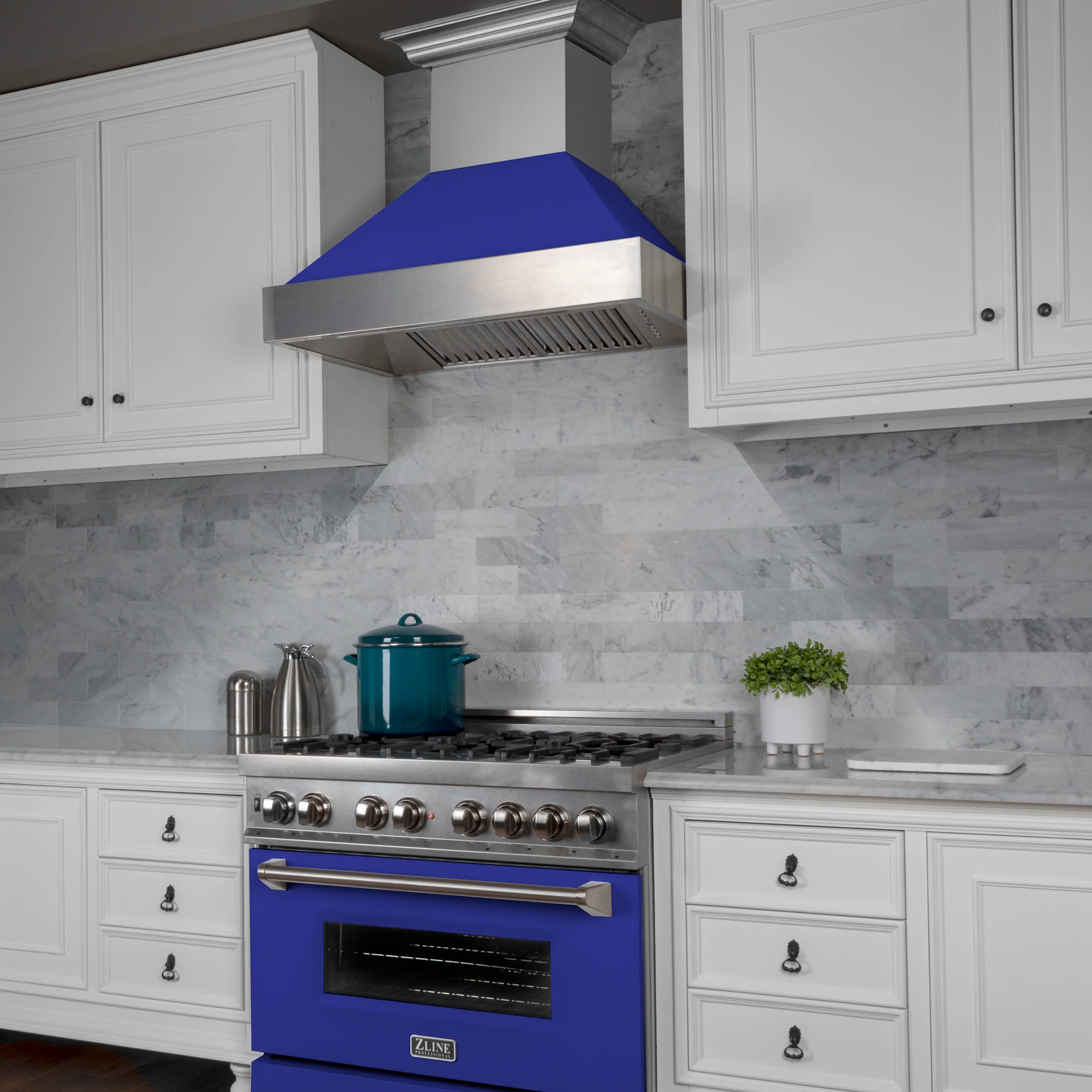 ZLINE 36 in. 4.6 cu. ft. Legacy Dual Fuel Range with 6 Burner Gas Cooktop and Electric Convection Oven in Satin Stainless Steel and Blue Matte Door (RAS-BM-36) - Image 9