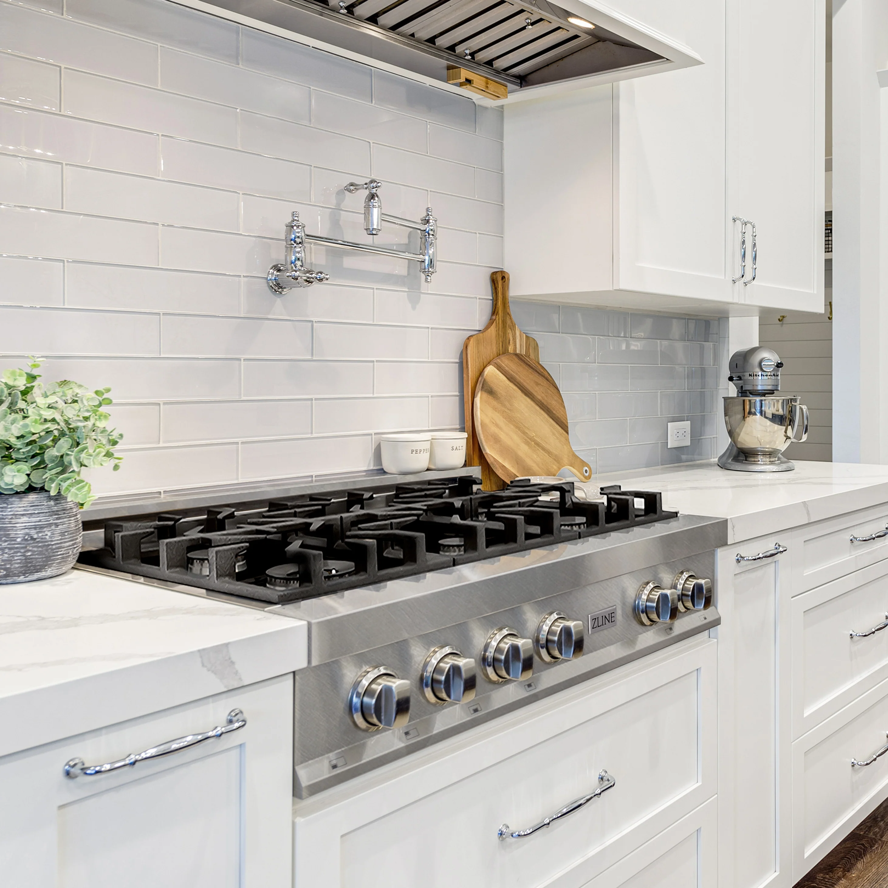 ZLINE 36 in. Legacy Gas Rangetop with 6 Burners and Porcelain Cooktop in Satin Stainless Steel (RTS-36) - Image 2
