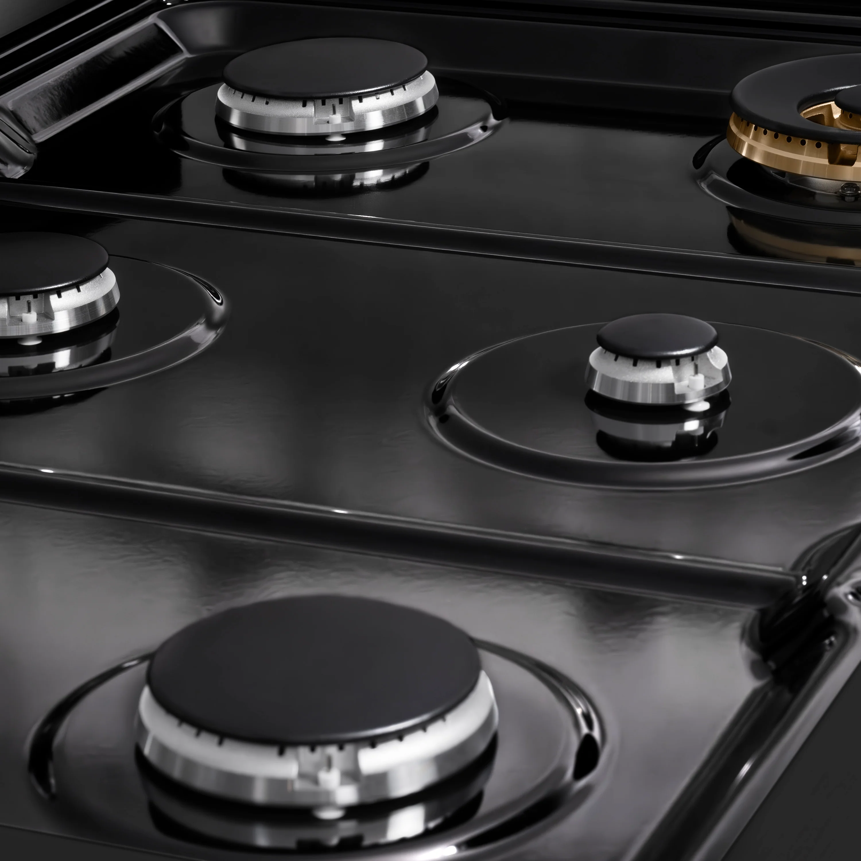 ZLINE 36 in. Paramount Gas Rangetop with 6 Burners and Porcelain Cooktop in Black Stainless Steel (SRTB-36) - Image 6