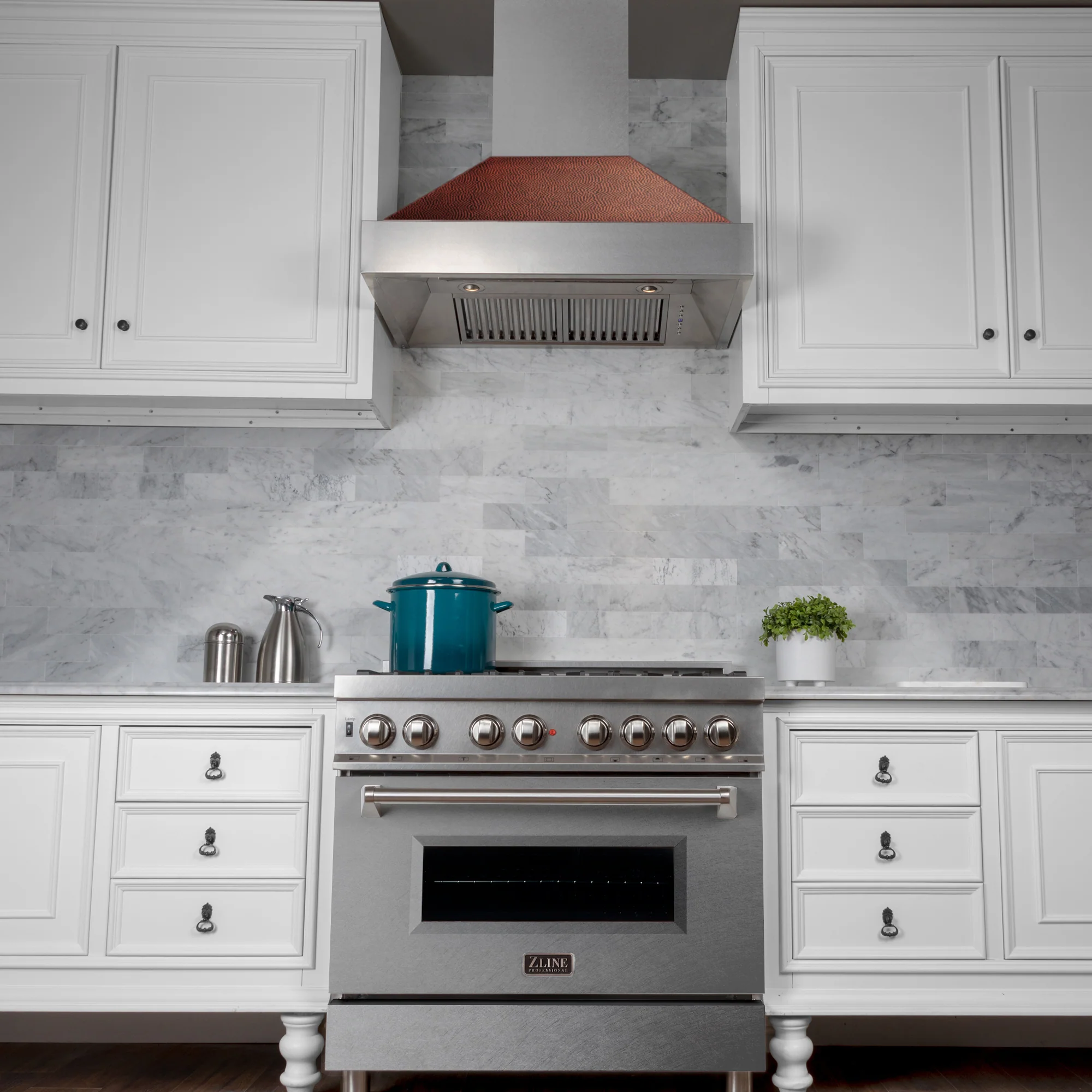 36" Ducted Fingerprint Resistant Stainless Steel Range Hood with Hand-Hammered Copper Shell (8654HH-36) - Image 6