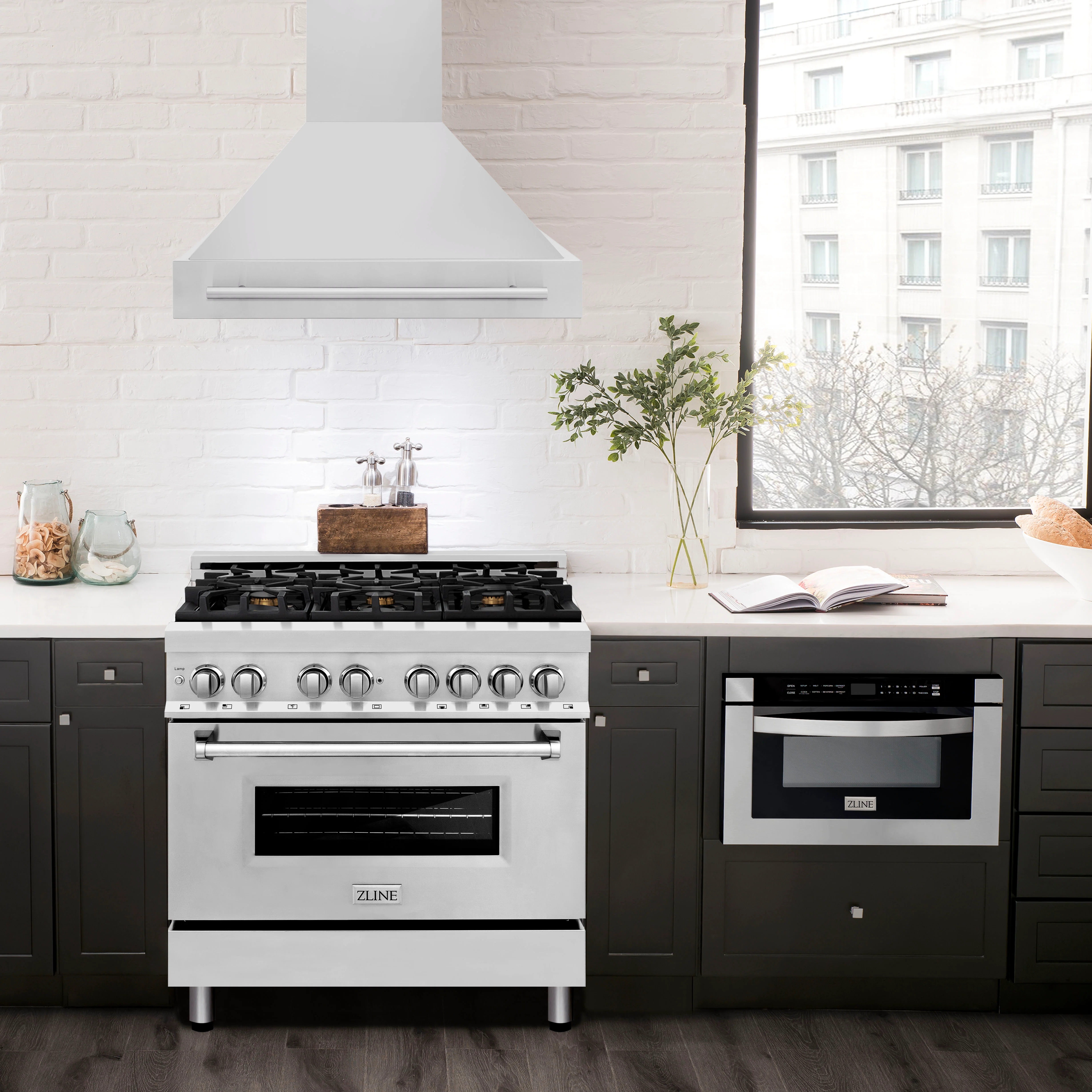 ZLINE 36" Stainless Steel Range Hood with Stainless Steel Handle (8654STX-36) - Image 2