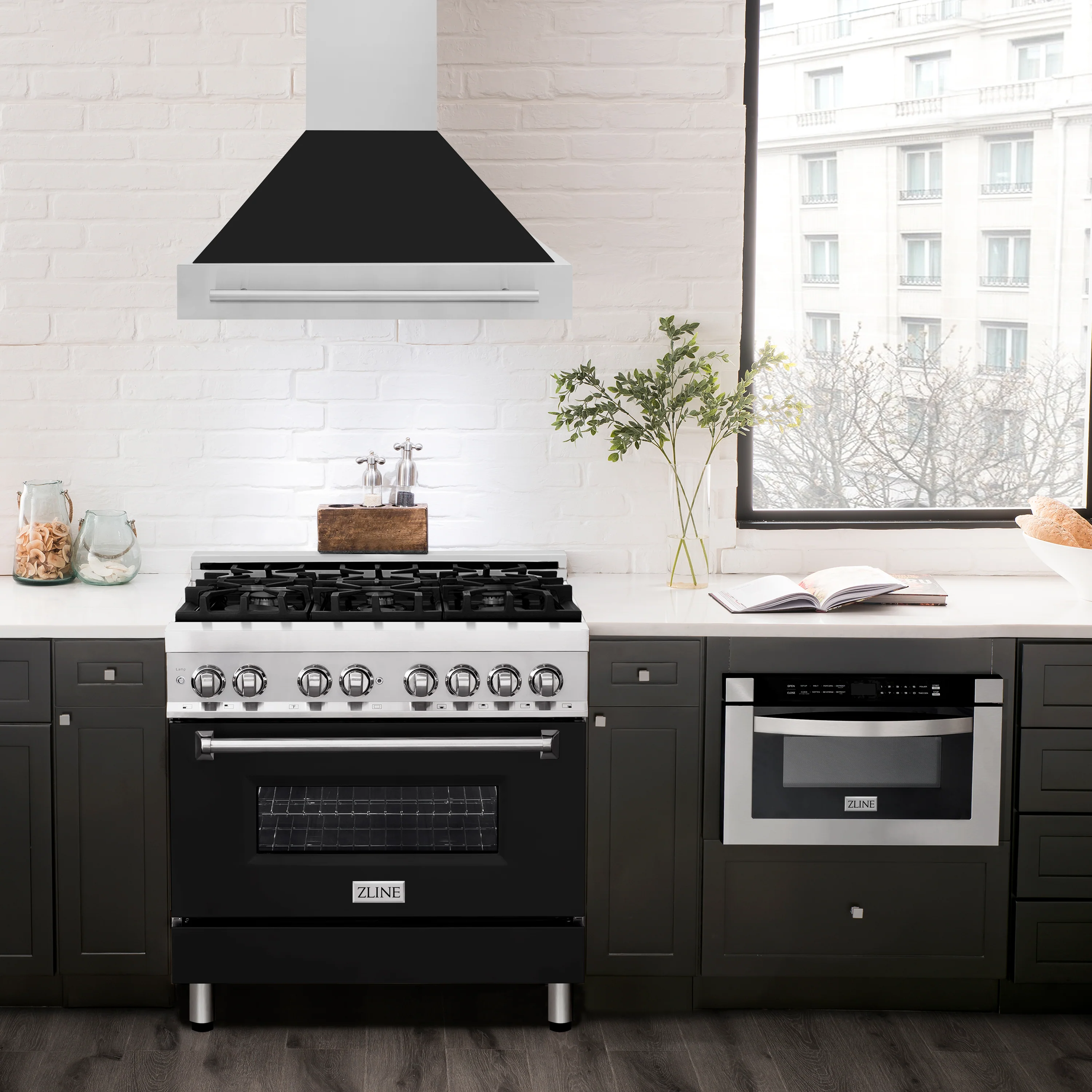 ZLINE 36" Stainless Steel Range Hood with Black Matte Shell and Stainless Steel Handle (8654STX-BLM-36) - Image 2