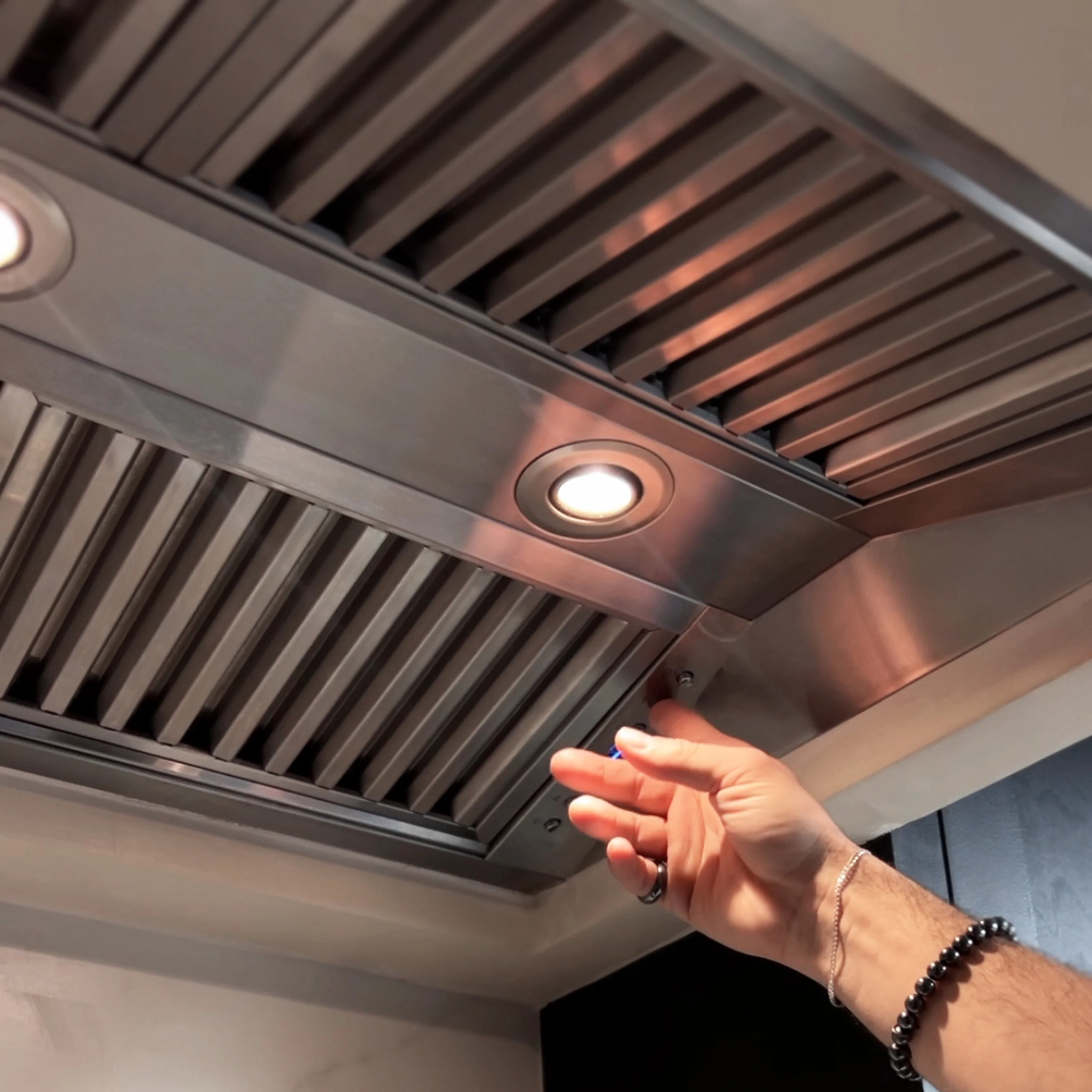ZLINE 46" Ducted Wall Mount Range Hood Insert in Outdoor Approved Stainless Steel (721-304-46) - Image 8