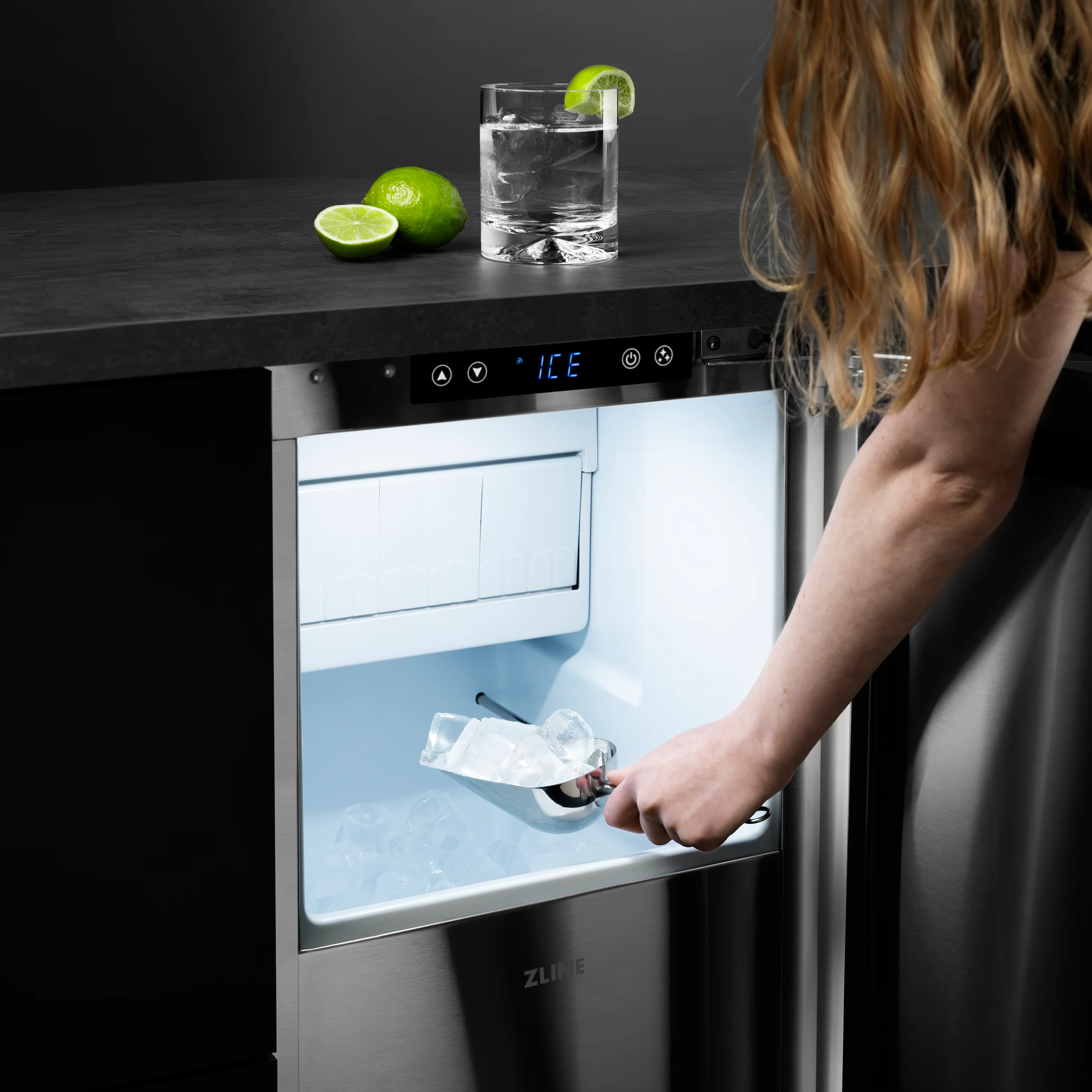 ZLINE Autograph Edition 15 in. Touchstone Gourmet Ice Maker with Drain Pump and Panel Ready Door with Matte Black Handle (IGMDPZ-15-MB) - Image 2