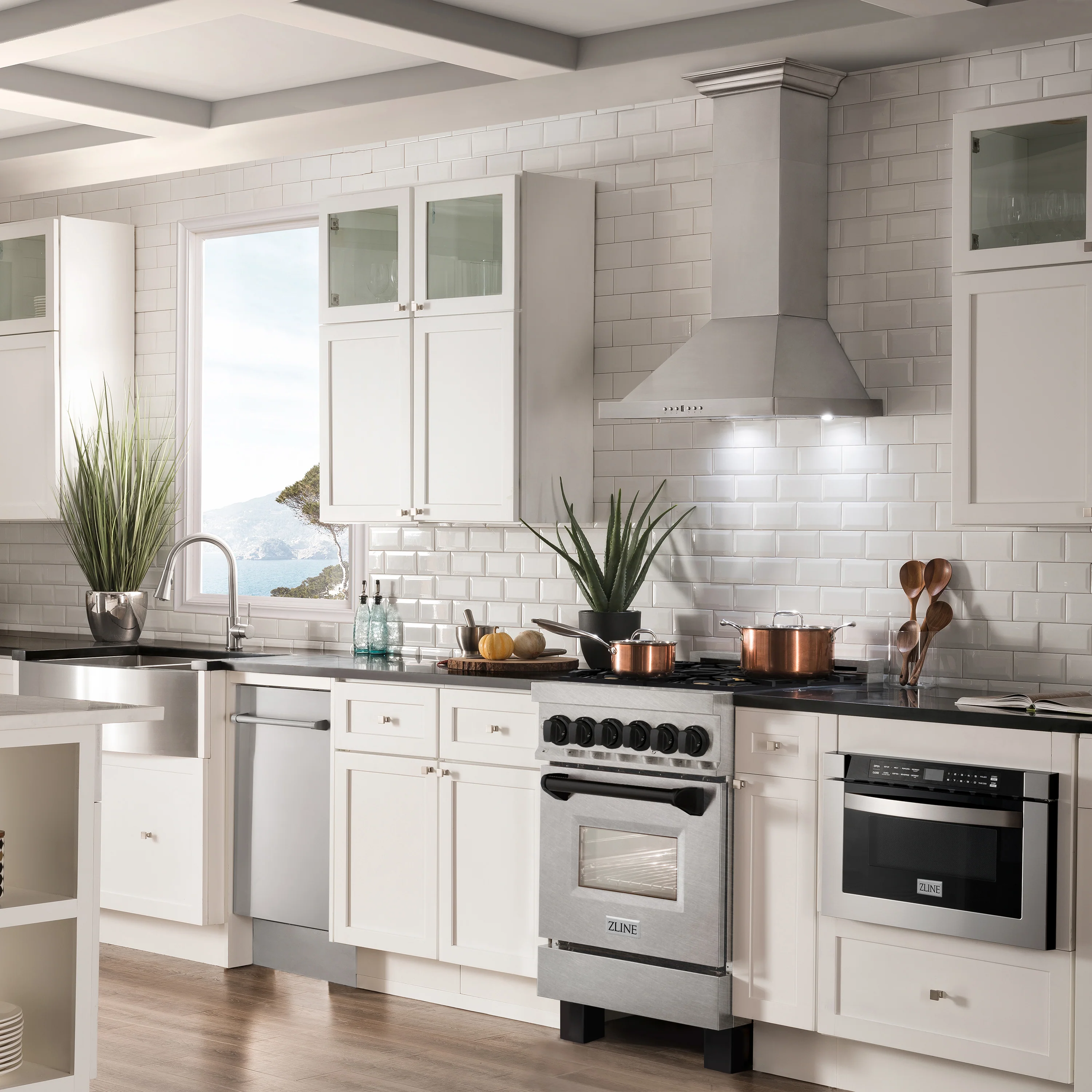 ZLINE Autograph Edition 24 in. 2.8 cu. ft. Legacy Dual Fuel Range with 4 Burner Gas Cooktop and Electric Convection Oven in Satin Stainless Steel and Matte Black Accents (RASZ-SN-24-MB) - Image 16