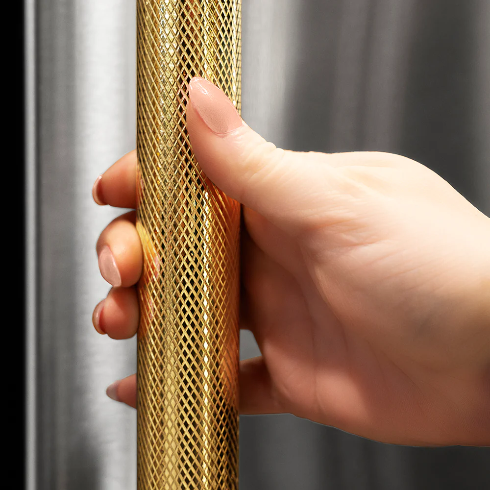 ZLINE Autograph Edition 30 in. Built-In Refrigerator Helix Handles (Set of 2) in Polished Gold (RBIVHZ-K-G-30) - Image 2