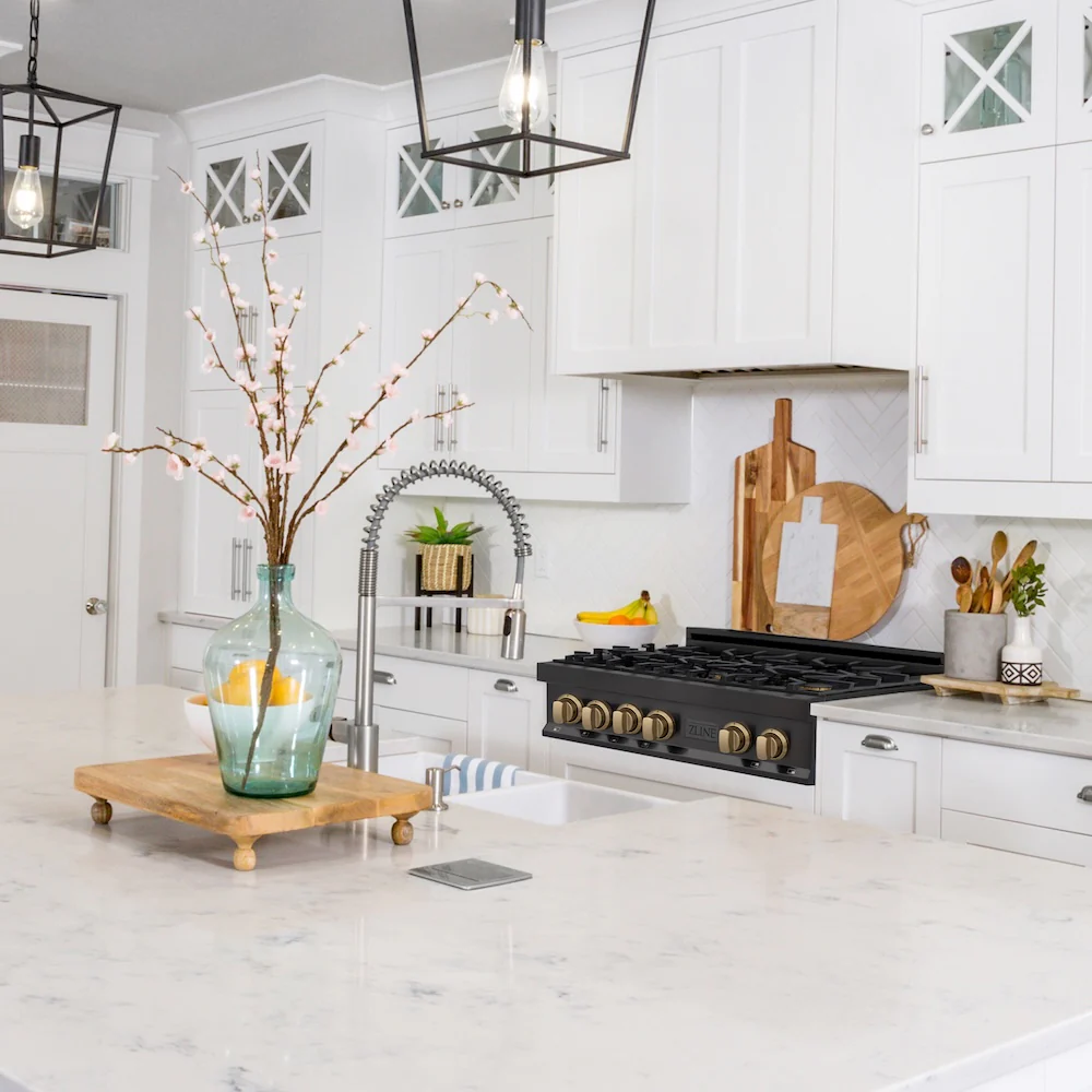 ZLINE Autograph Edition 30 in. Legacy Gas Rangetop with 4 Burners and Porcelain Cooktop in Black Stainless Steel with Champagne Bronze Accents, Open Box-Great Condition - Image 7