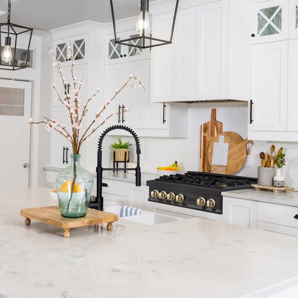 ZLINE Autograph Edition 30 in. Legacy Gas Rangetop with 4 Burners and Porcelain Cooktop in Black Stainless Steel with Polished Gold Accents, Open Box-Great Condition - Image 3