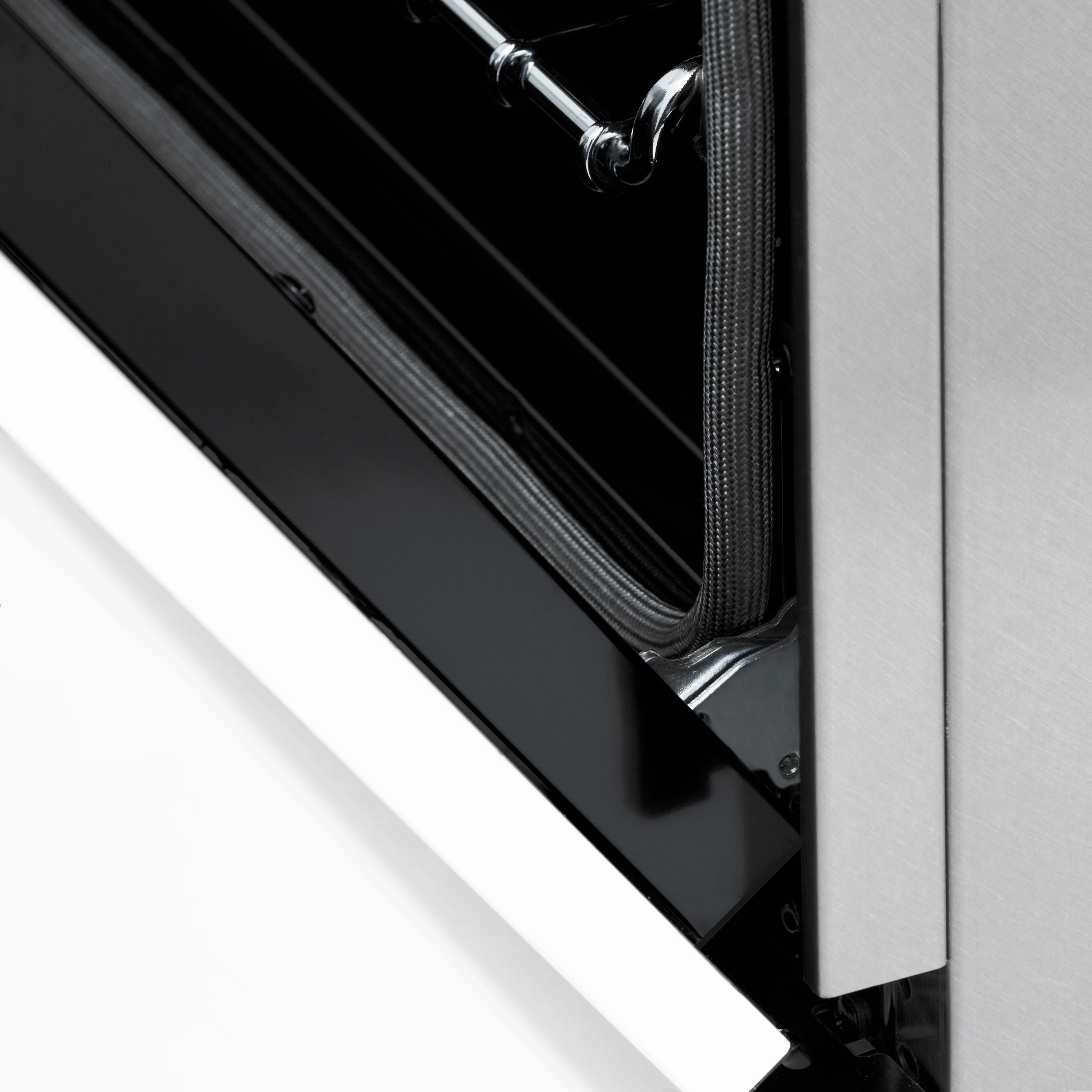 ZLINE Autograph Edition 30 in. 4.0 cu. ft. Legacy Dual Fuel Range with 4 Burner Gas Cooktop and Electric Convection Oven in Satin Stainless Steel with White Matte Door and Matte Black Accents (RASZ-WM-30-MB) - Image 16