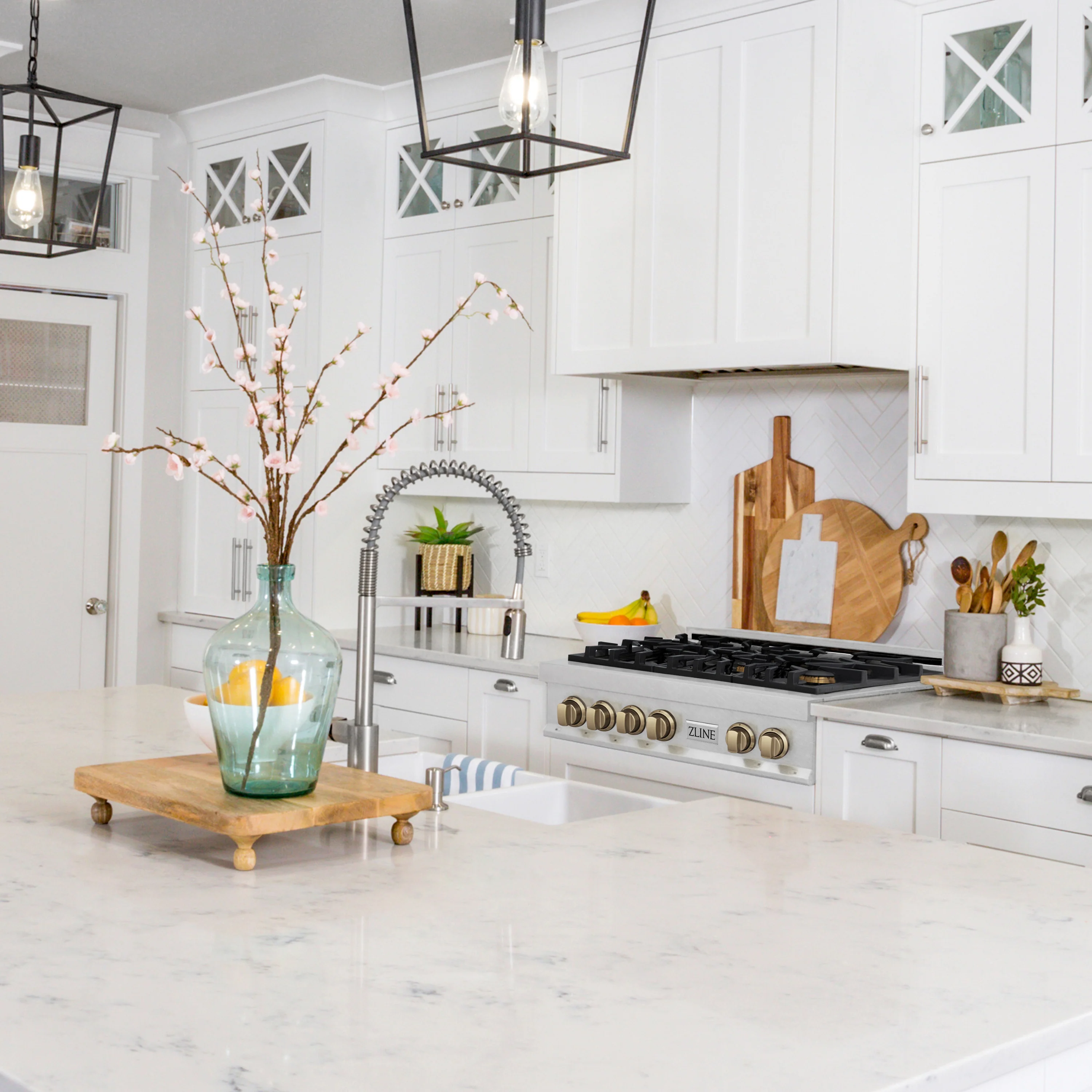 ZLINE Autograph Edition 30 in. Legacy Gas Rangetop with 4 Burners and Porcelain Cooktop in Satin Stainless Steel with Champagne Bronze Accents (RTSZ-30-CB) - Image 2