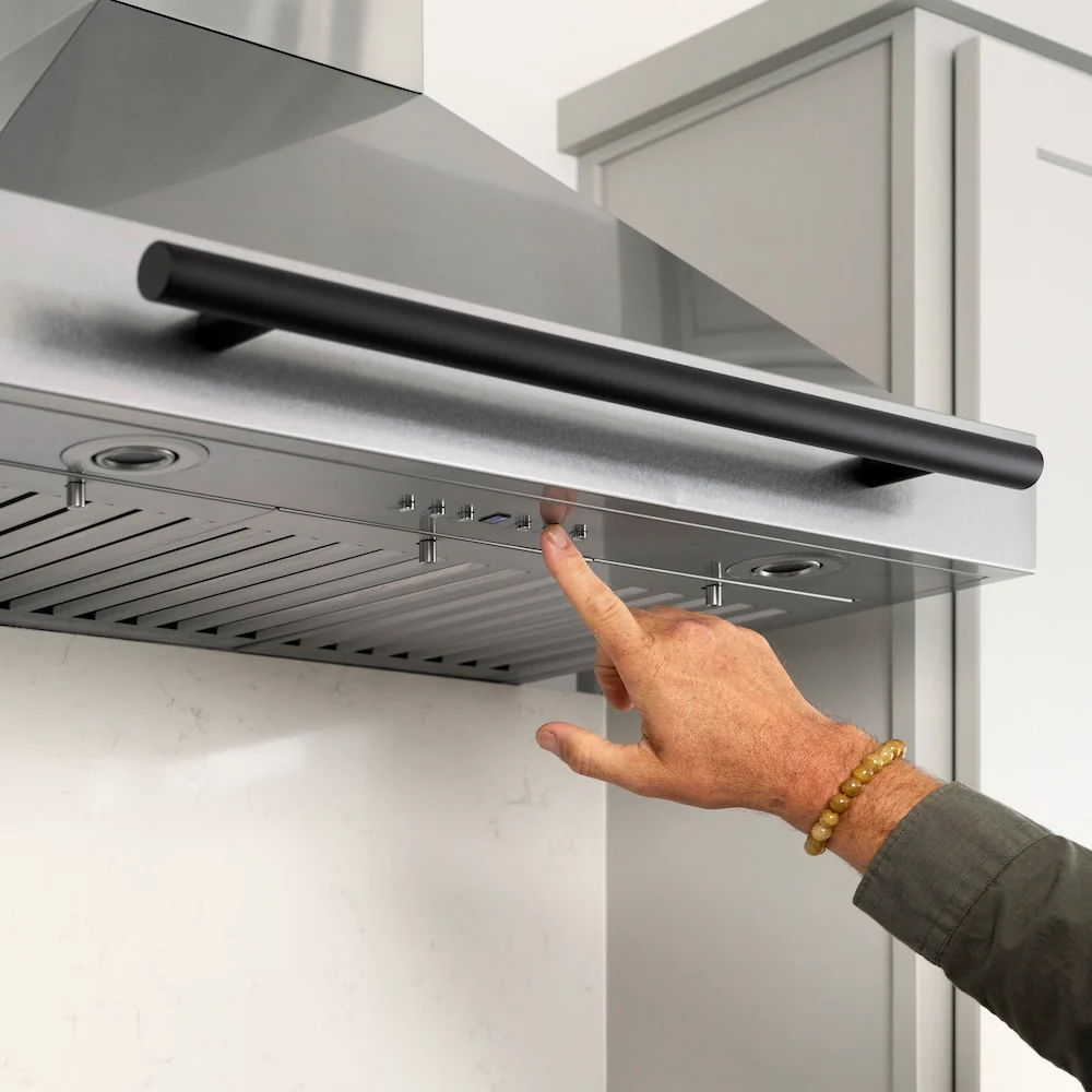 ZLINE 30 in. Autograph Edition Convertible Stainless Steel Range Hood with Stainless Steel Shell and Matte Black Accents (KB4STZ-30-MB) - Image 7