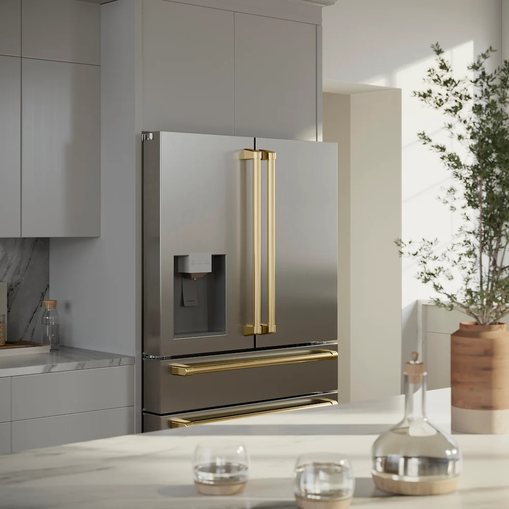 ZLINE Autograph Edition 36 in. 21.6 cu. ft. Counter-Depth French Door Refrigerator with Water and Ice Dispenser in Fingerprint-Resistant Stainless Steel with Polished Gold Traditional Handles (RFMZ-W-36-G) - Image 13