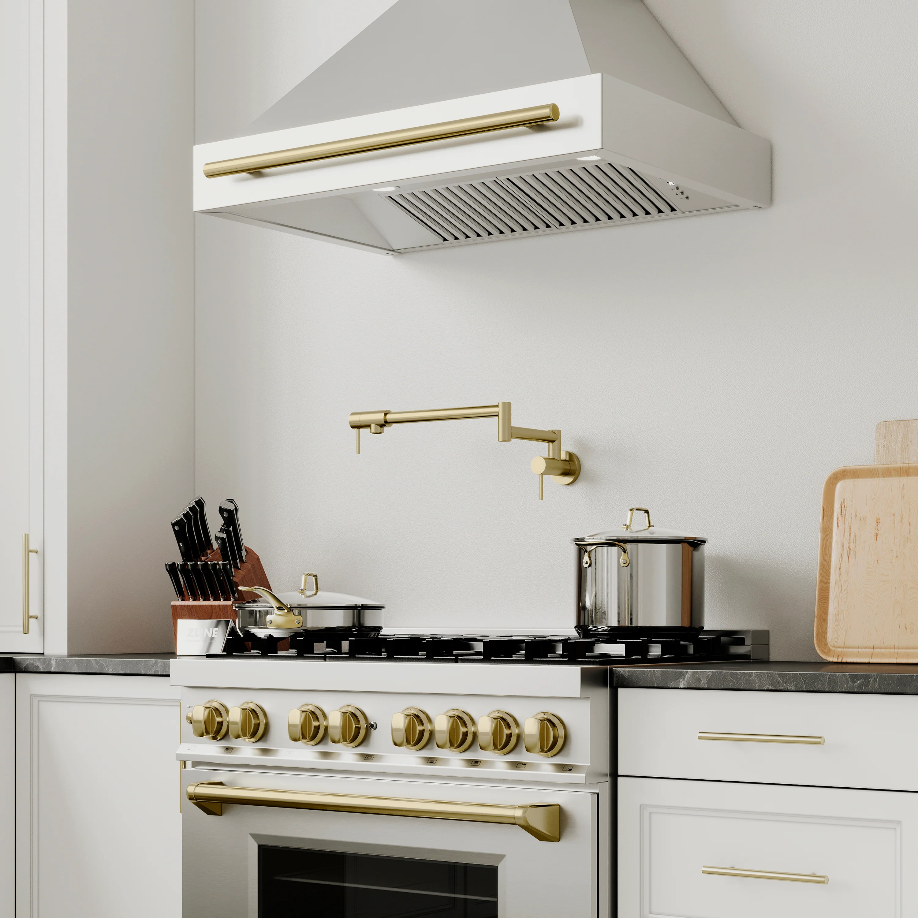 ZLINE Autograph Edition 36 in. Stainless Steel Range Hood with Stainless Steel Shell and Champagne Bronze Handle (8654STZ-36-CB) - Image 8