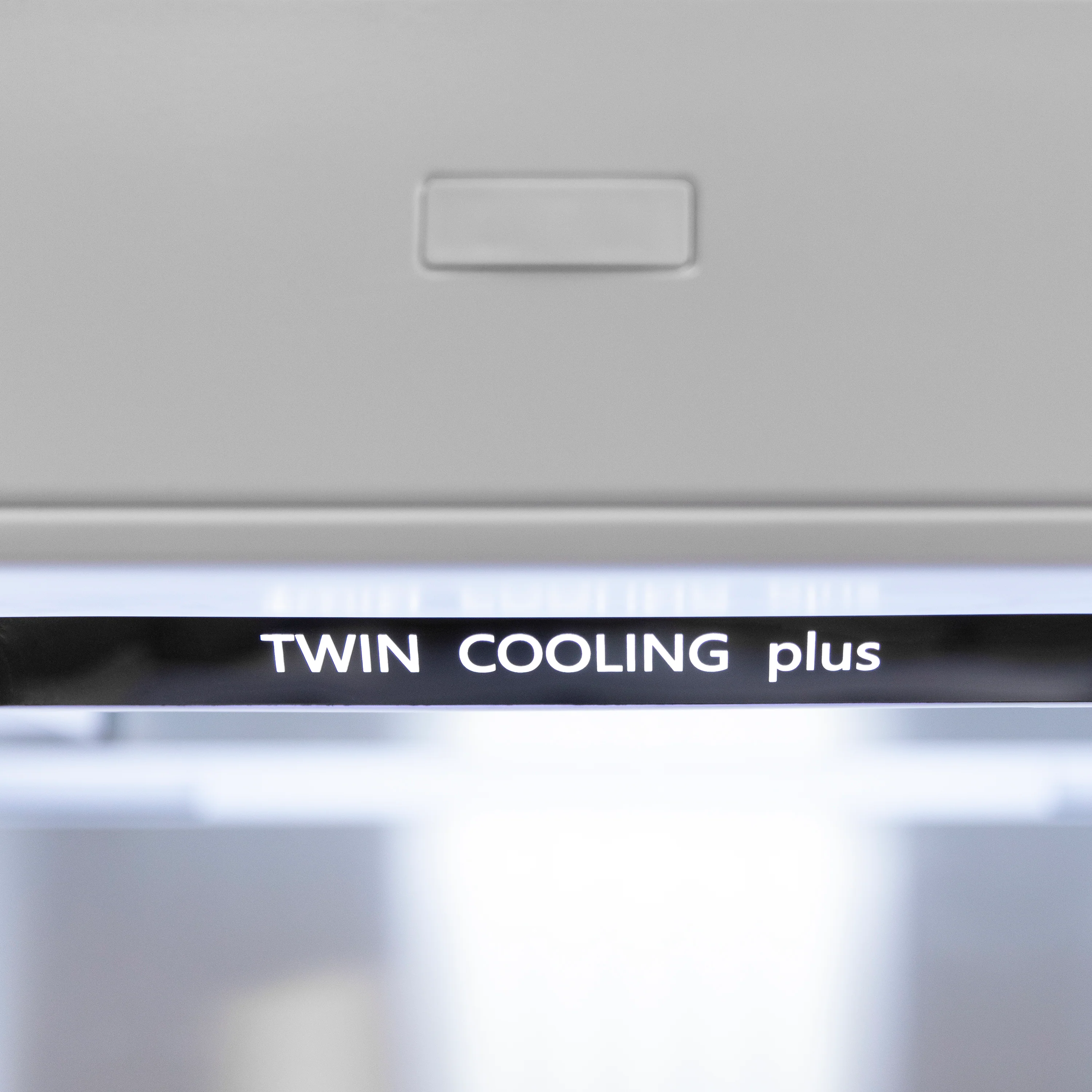 ZLINE Autograph Edition 60 in. 32.2 cu. ft. French Door Built-In Bottom Freezer Refrigerator with Water Dispenser and Ice Maker in Stainless Steel with Matte Black Accents (RBIVZ-304-60-MB) - Image 14