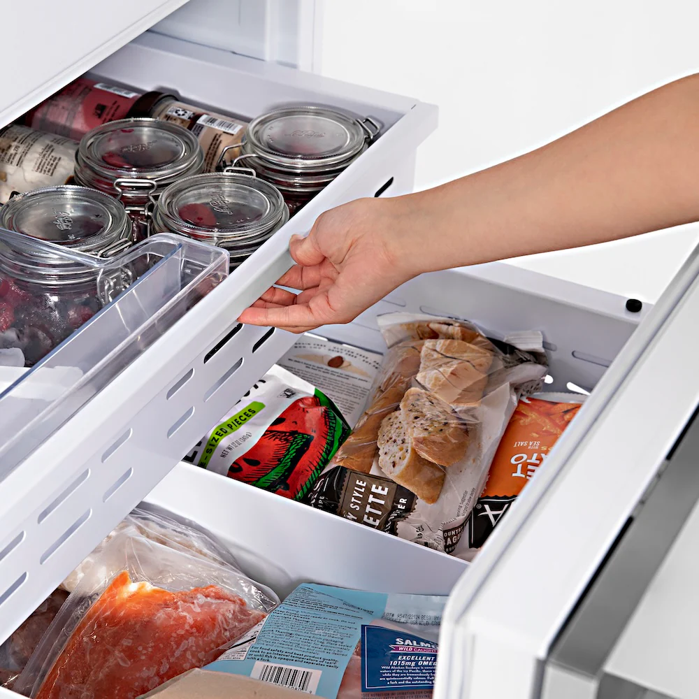 ZLINE Autograph Edition 60 in. 32.2 cu. ft. French Door Built-In Bottom Freezer Refrigerator with Water Dispenser and Ice Maker in Stainless Steel with Polished Gold Accents (RBIVZ-304-60-G) - Image 14