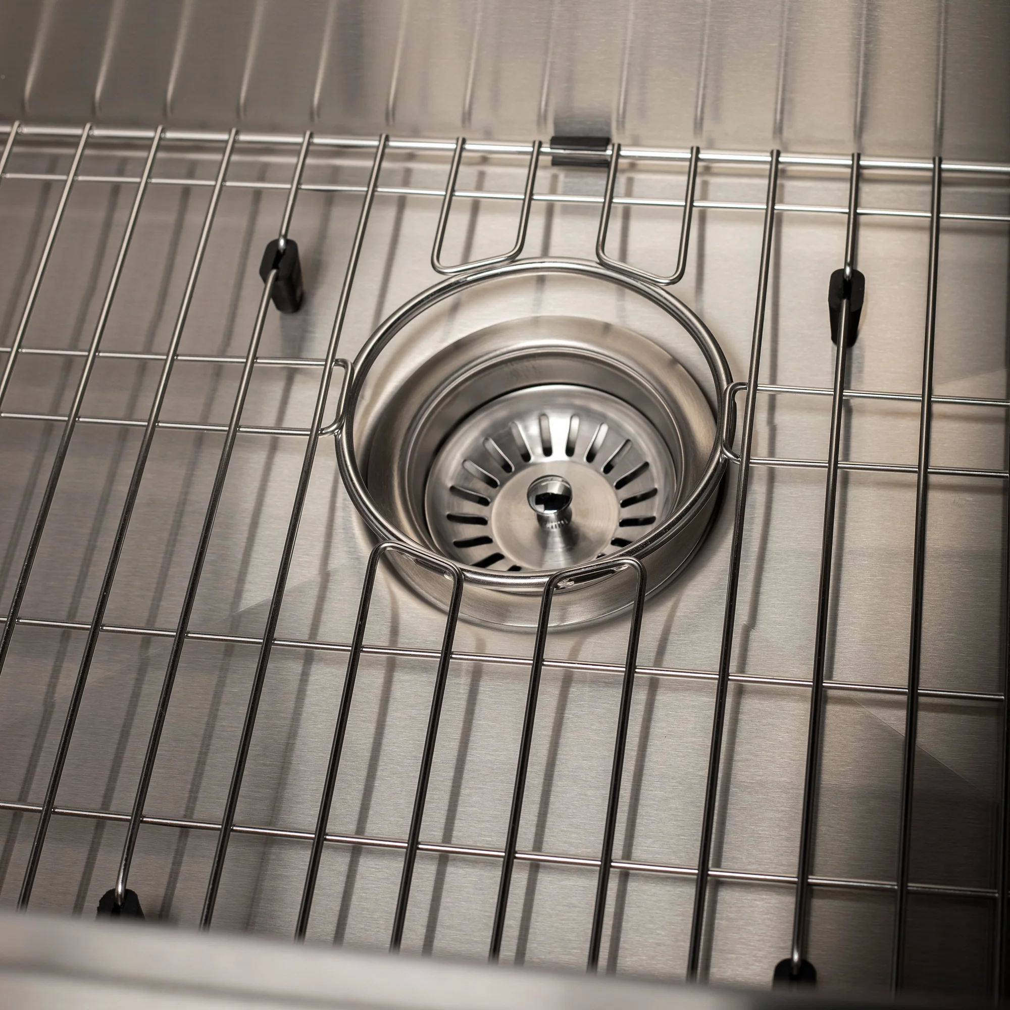 ZLINE 27 in. Garmisch Undermount Single Bowl Stainless Steel Kitchen Sink with Bottom Grid and Accessories (SLS-27) - Image 12