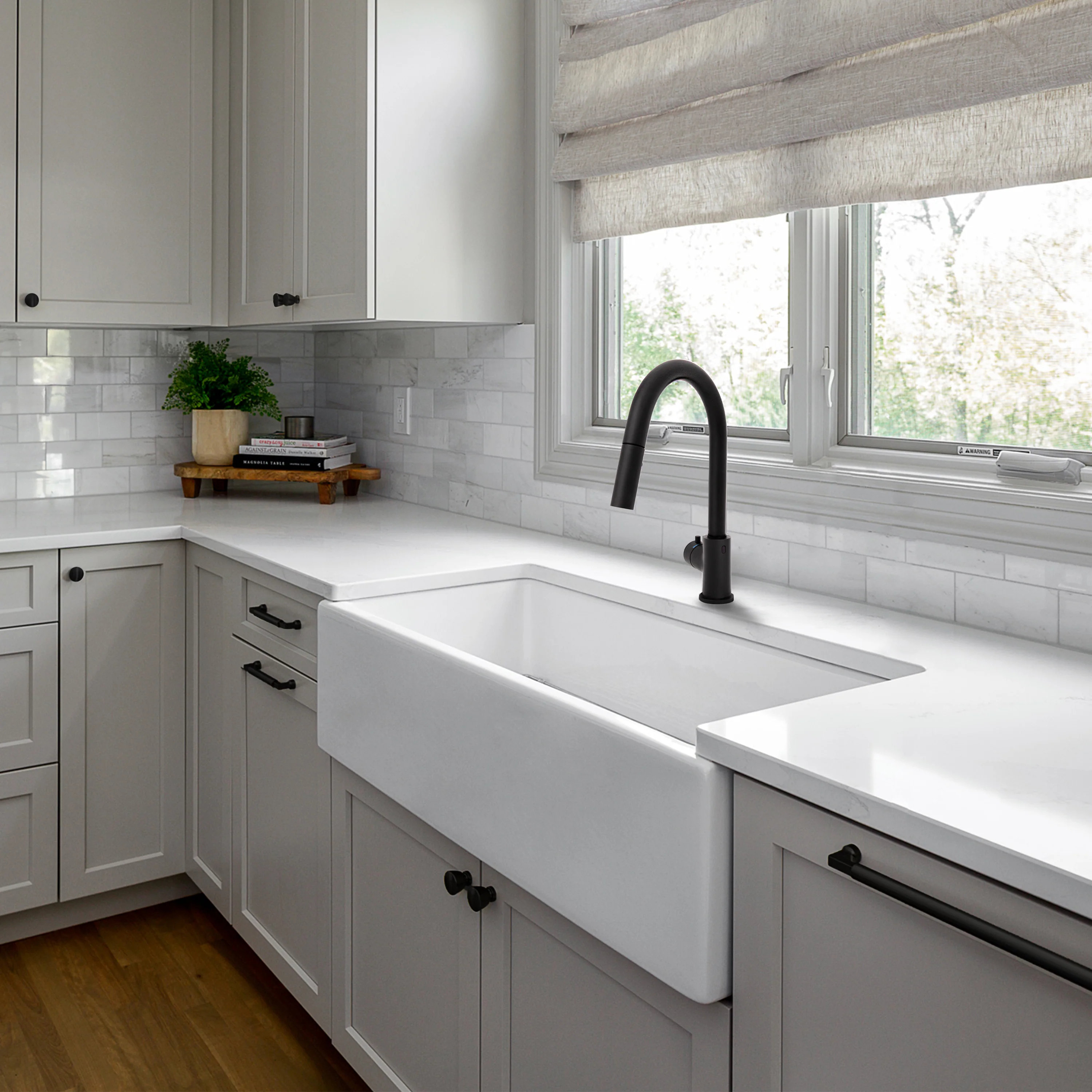 ZLINE Gemini Touchless Kitchen Faucet in Matte Black (GEM-KFS-MB) - Image 2