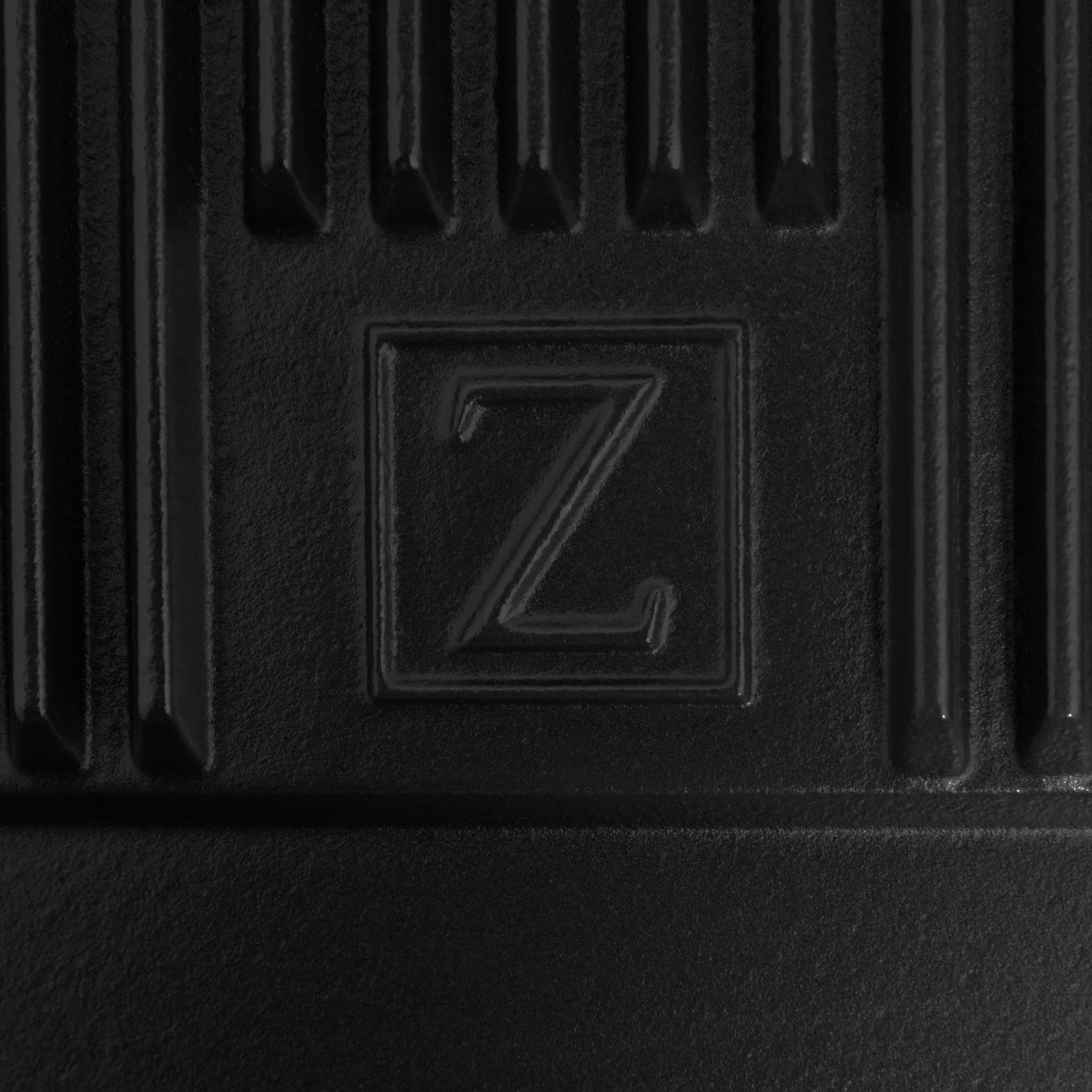 ZLINE High Grate Reversible Cast Iron Griddle (HG-GRZ-NS) - Image 5